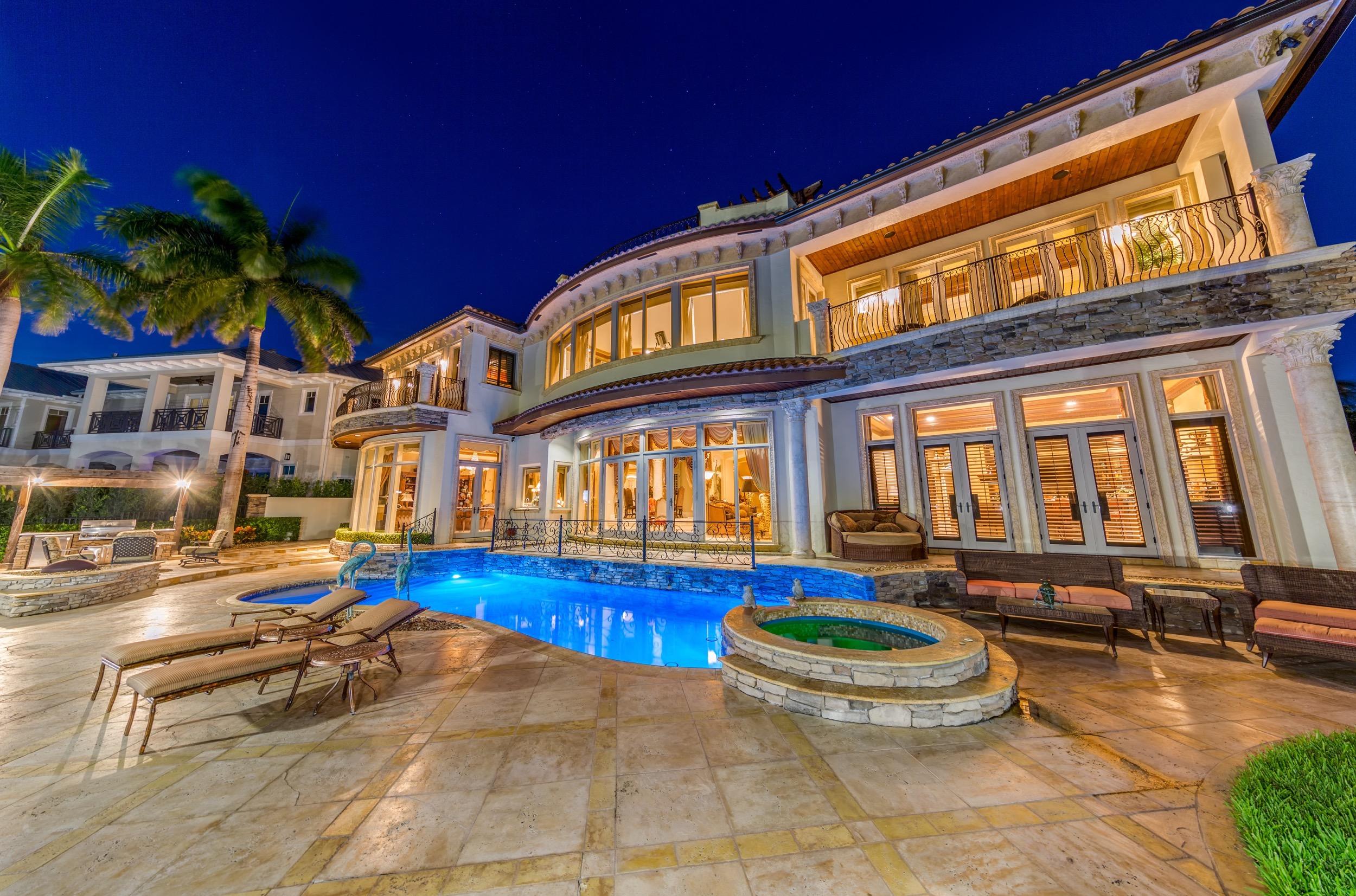 lighthouse point - Residential