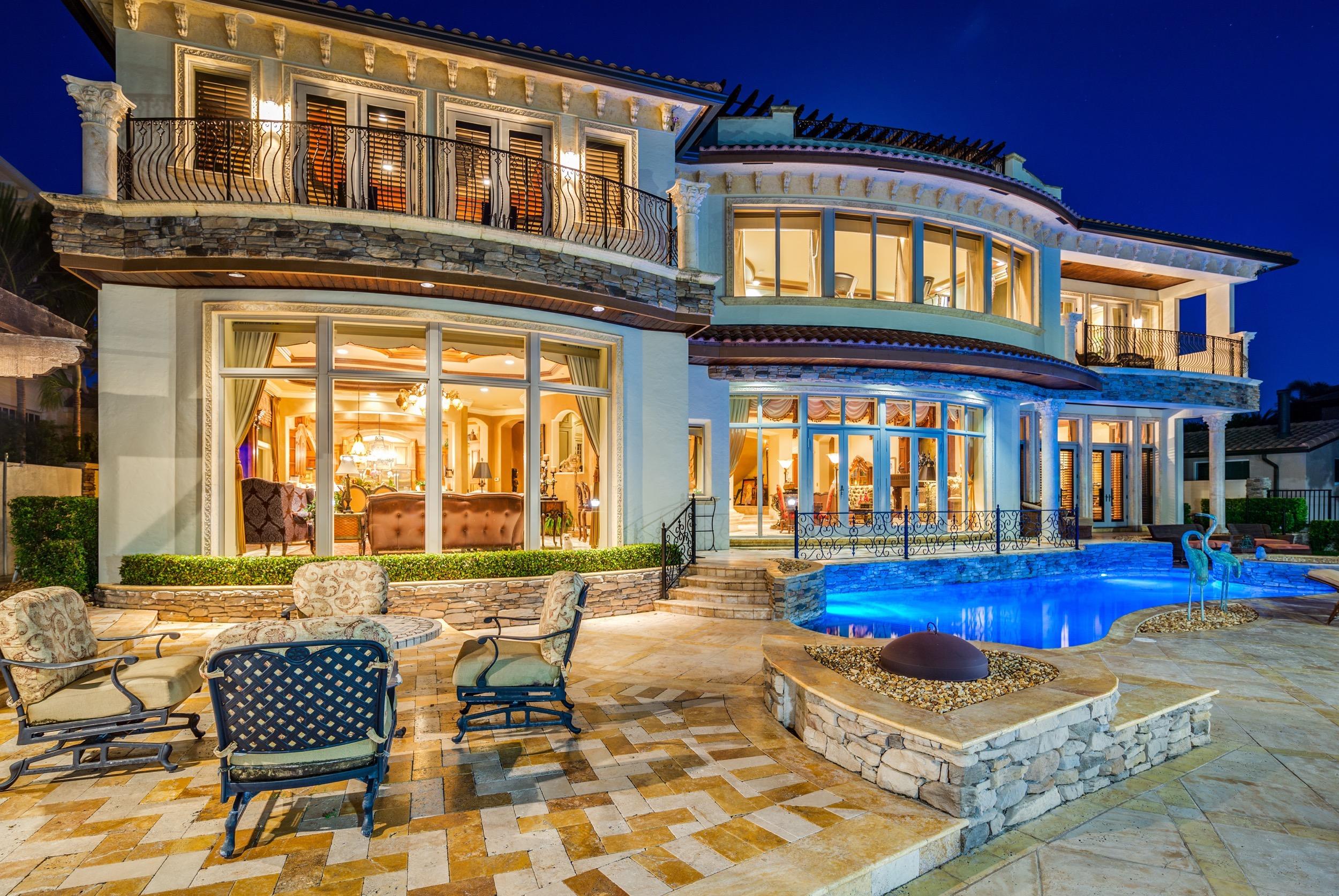 lighthouse point - Residential