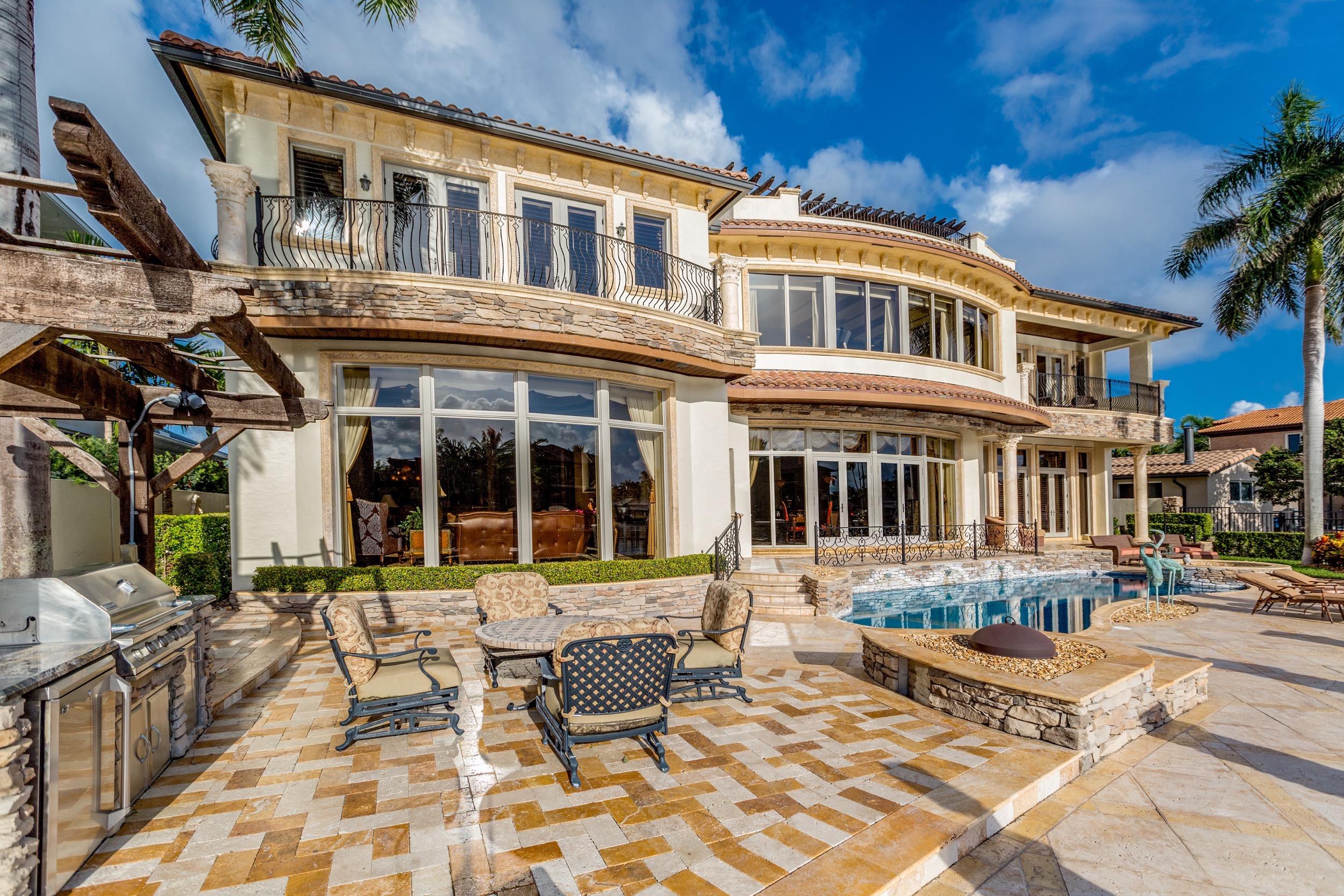 lighthouse point - Residential