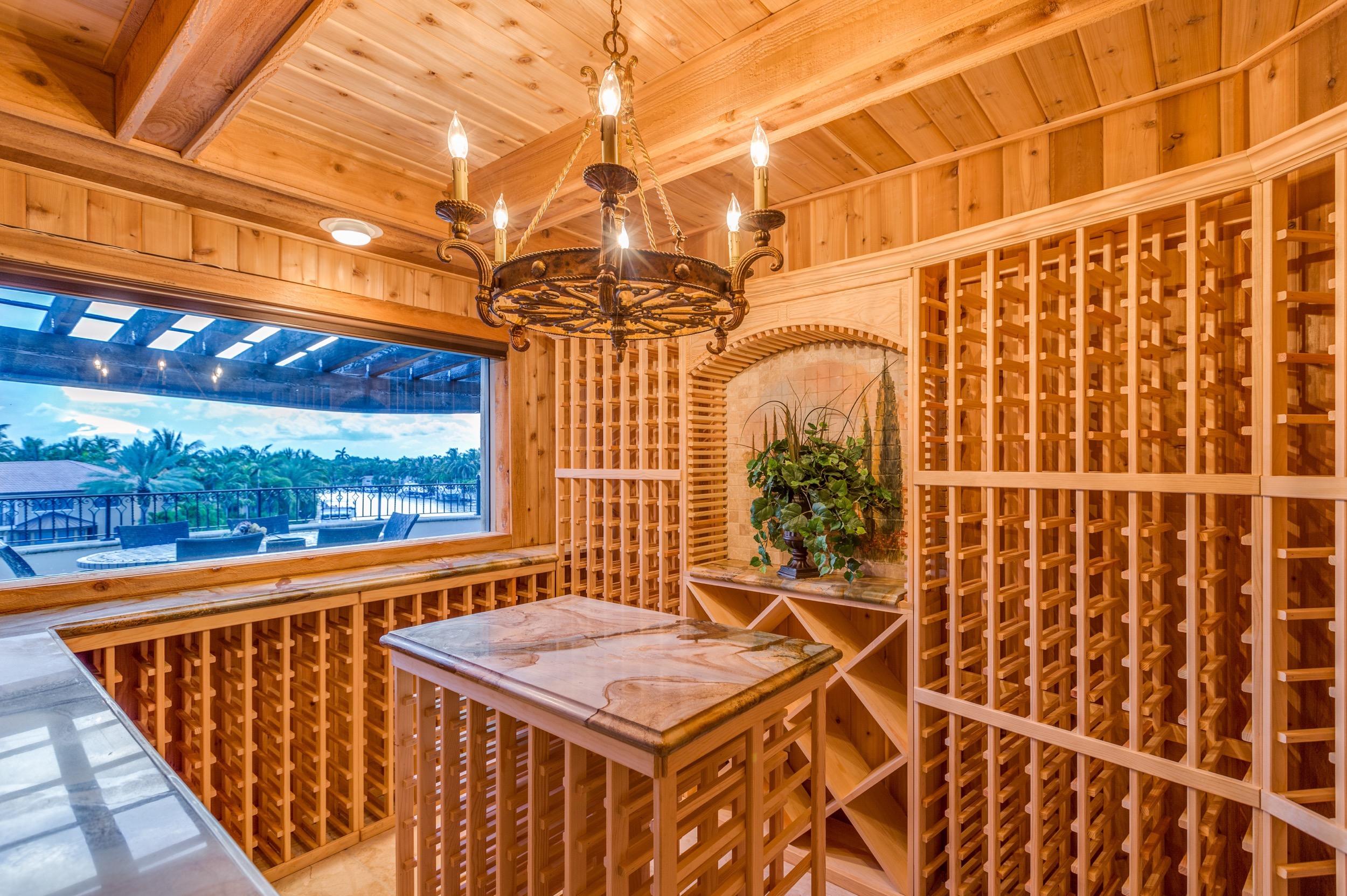 lighthouse point - Residential