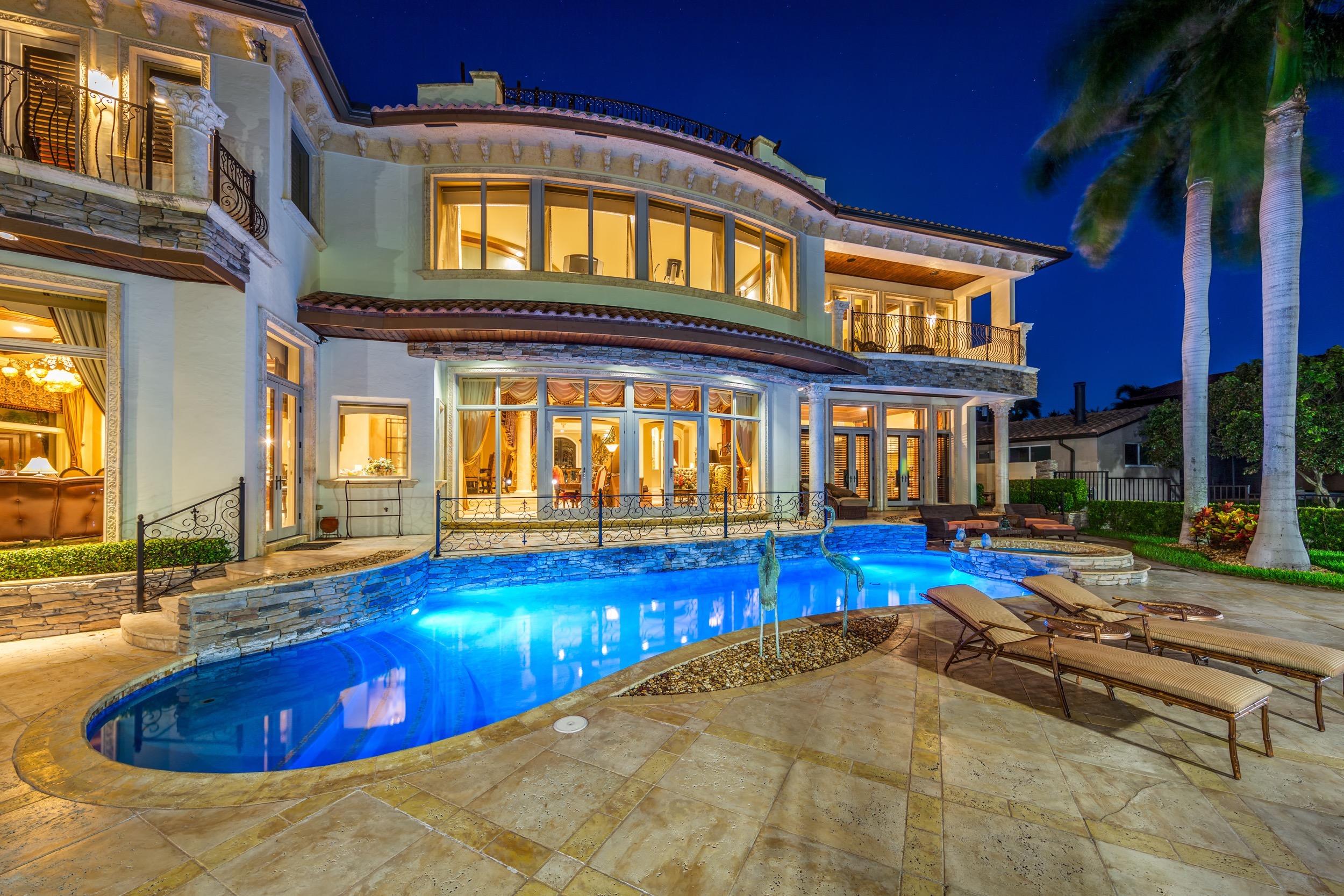 lighthouse point - Residential