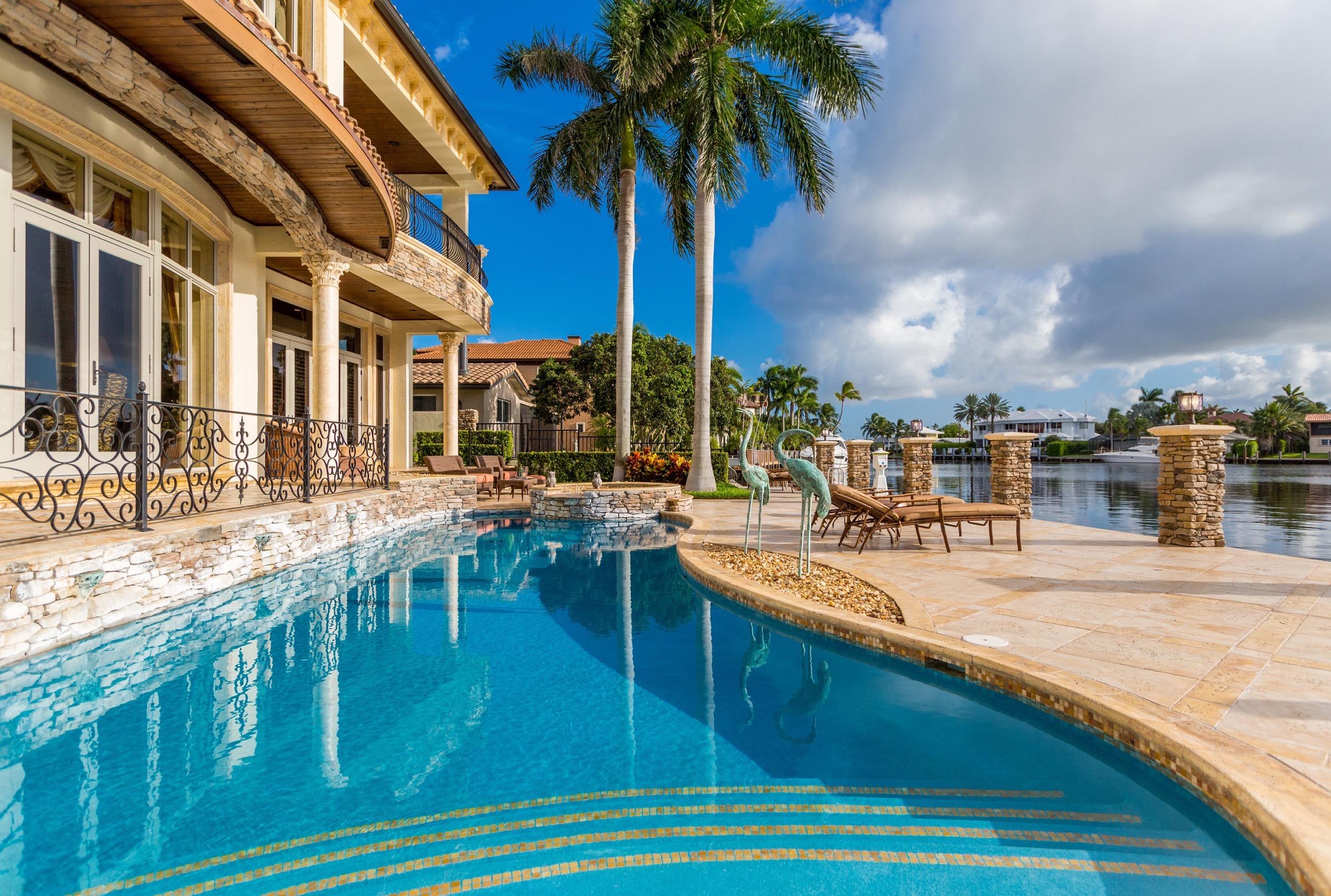 lighthouse point - Residential