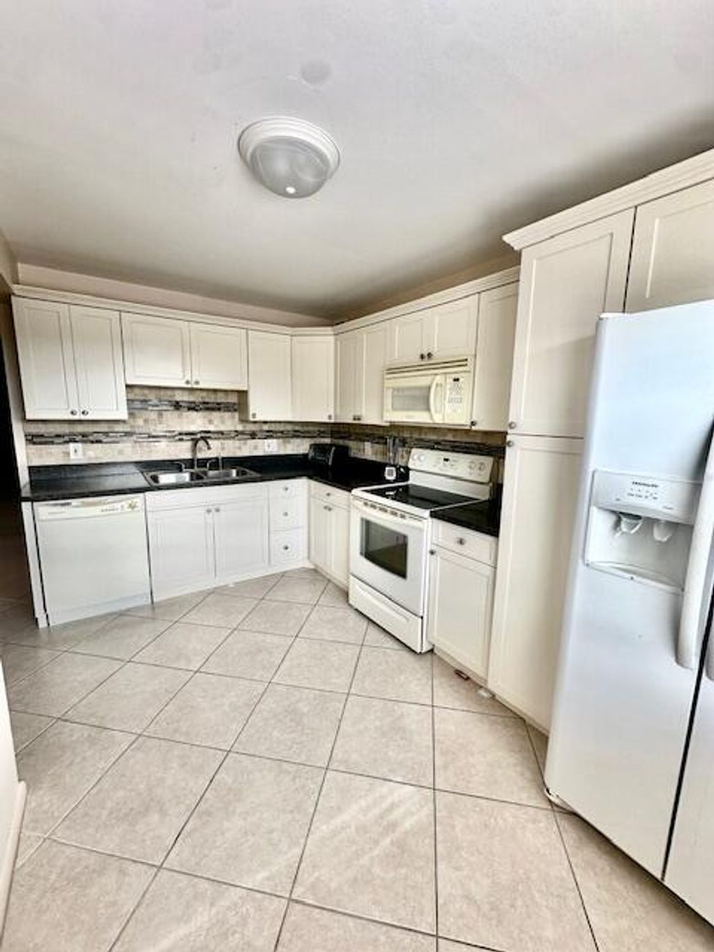 Photo of 4001 Hythe A, Boca Raton, FL 33434 (MLS # R11160351)