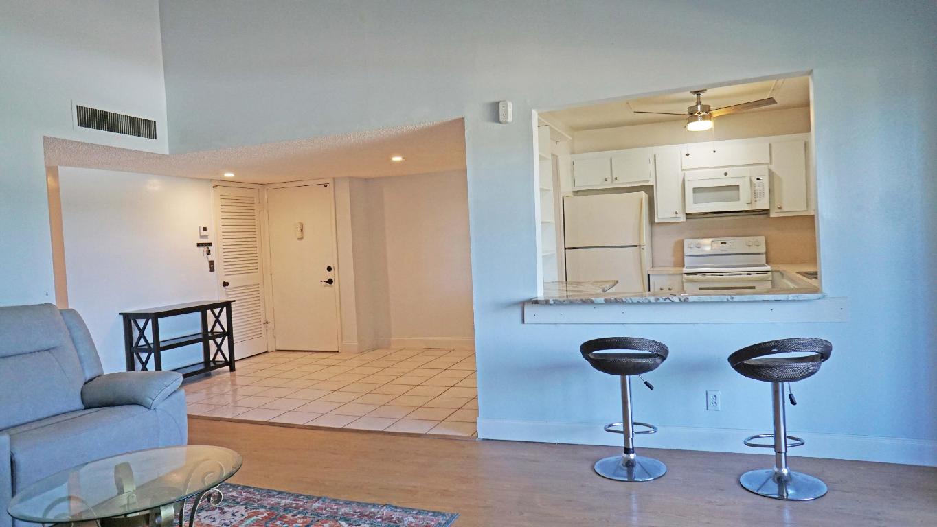 BOUNDBROOK CONDO S - Residential