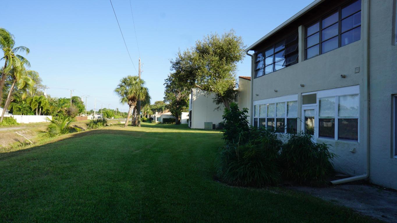 BOUNDBROOK CONDO S - Residential