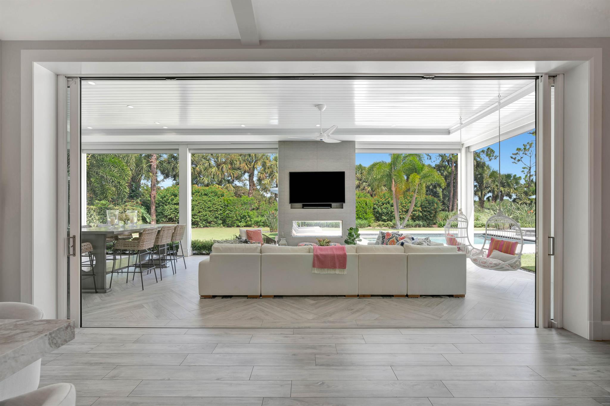 LOBLOLLY PINES - Residential