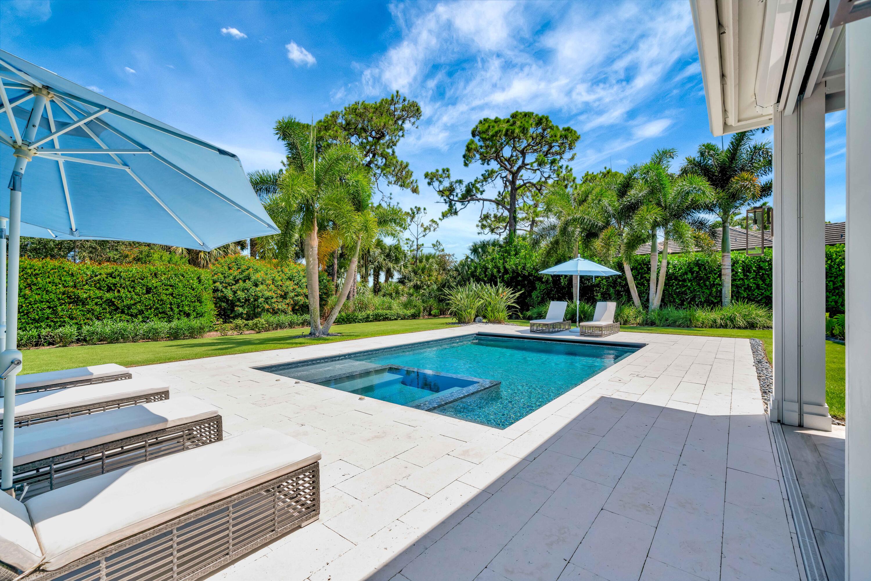 LOBLOLLY PINES - Residential