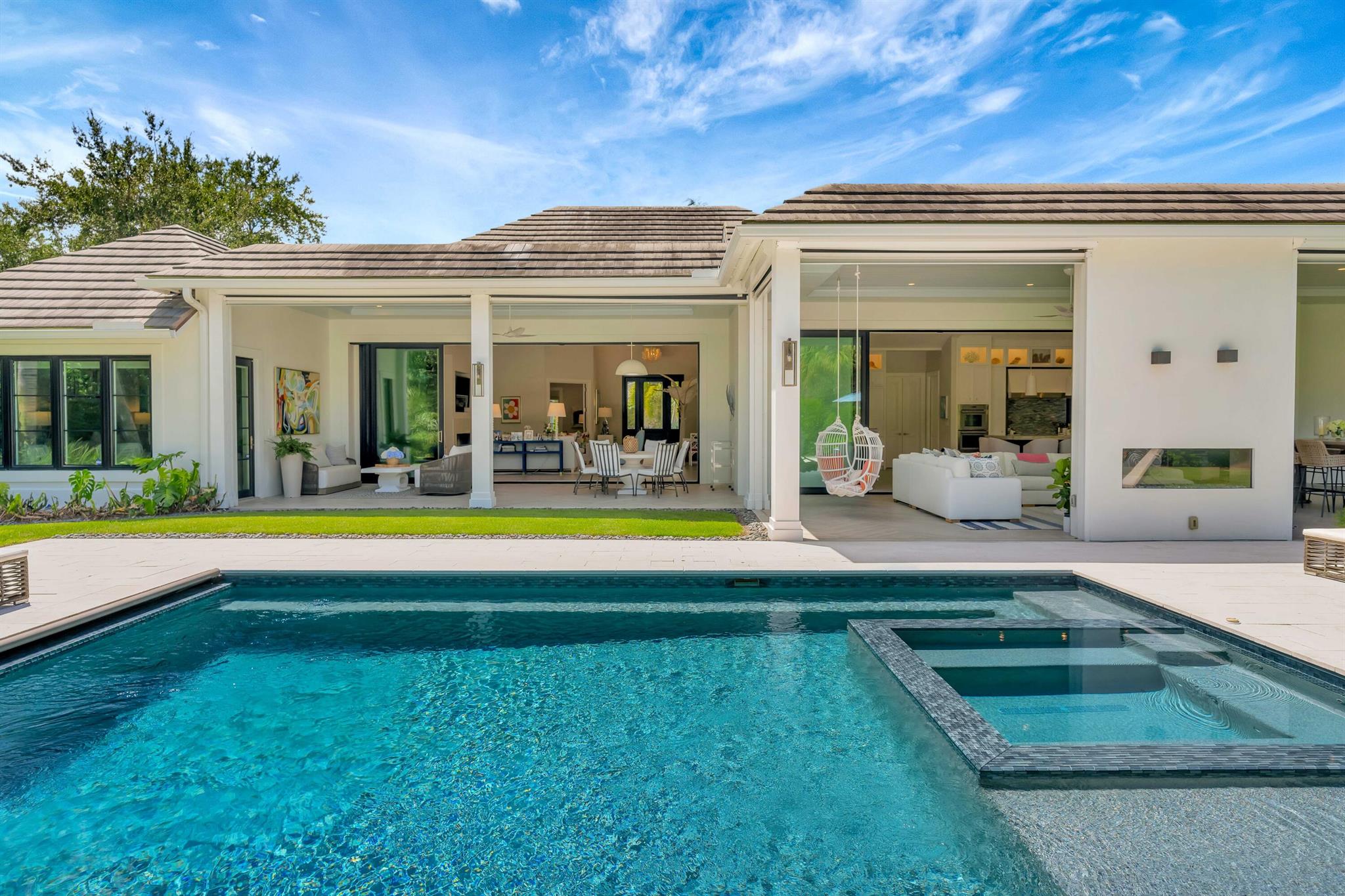 LOBLOLLY PINES - Residential