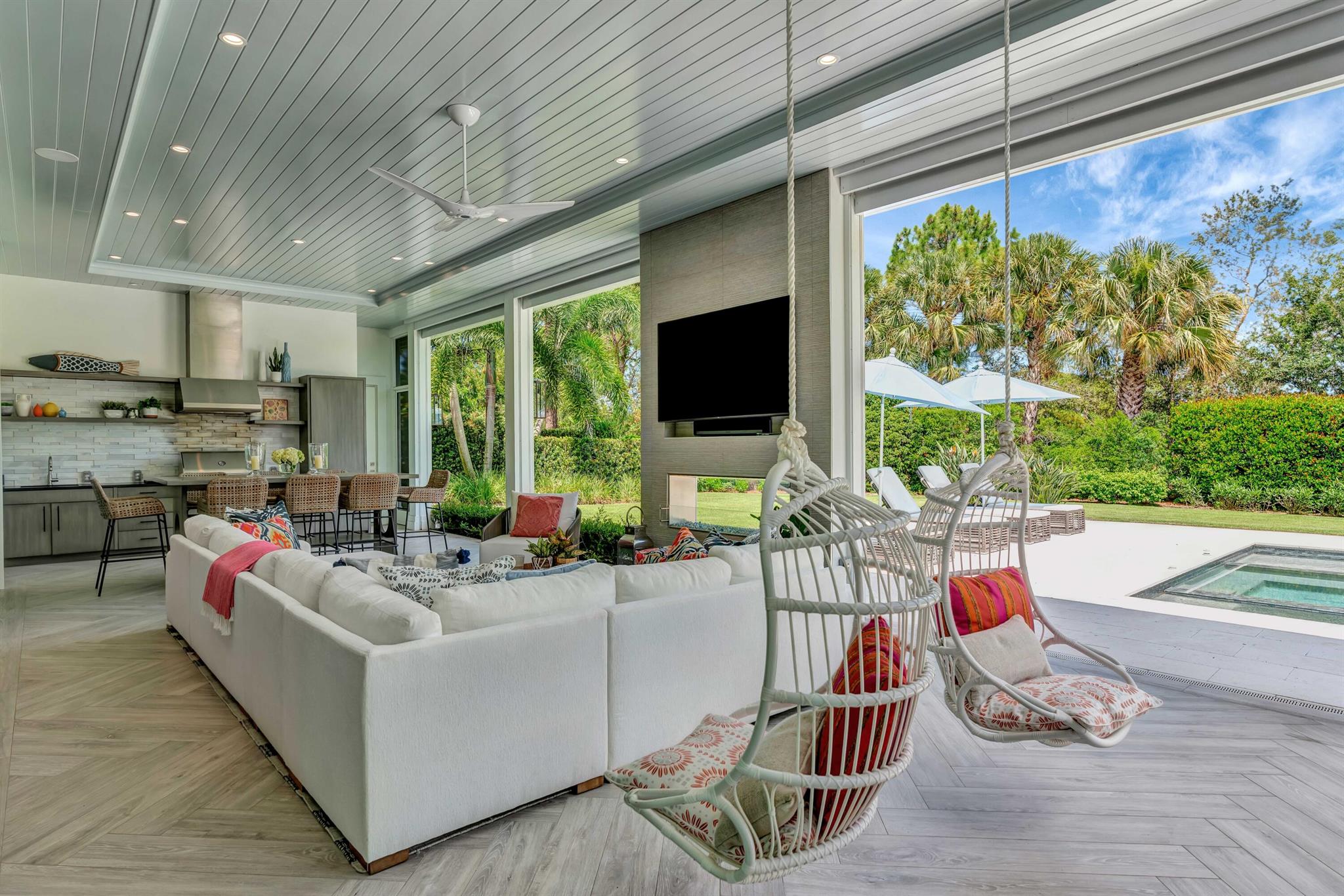 LOBLOLLY PINES - Residential