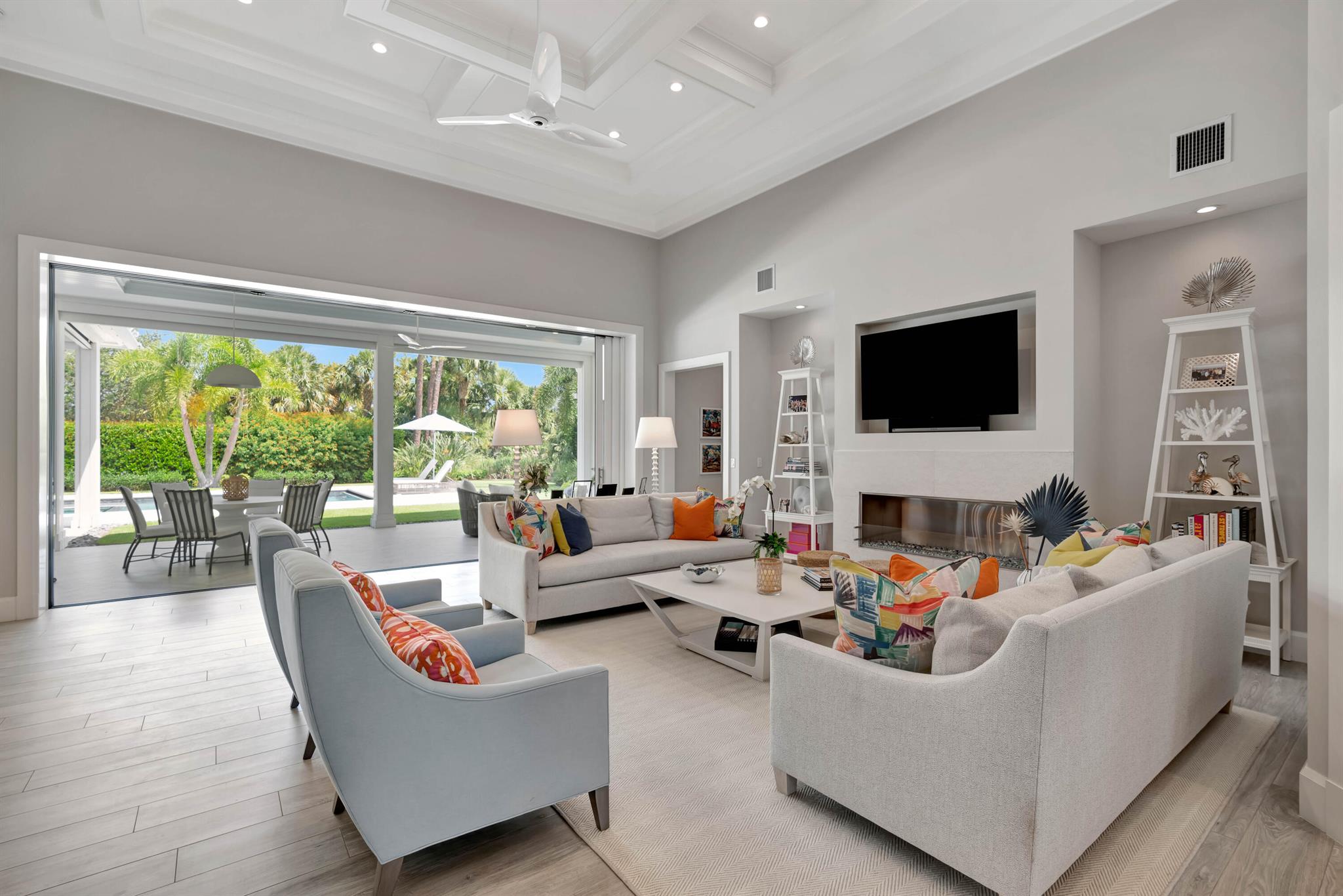 LOBLOLLY PINES - Residential