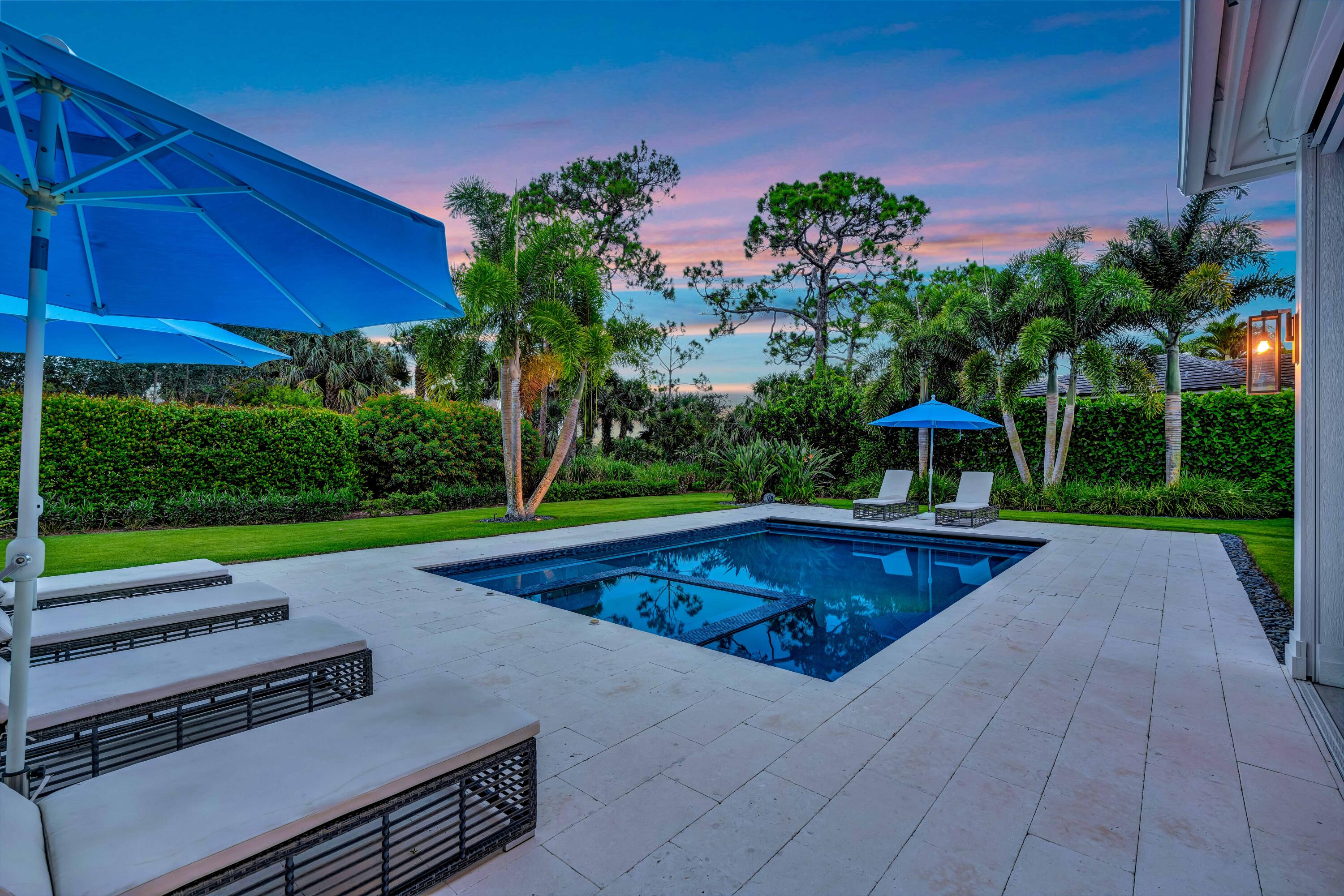 LOBLOLLY PINES - Residential