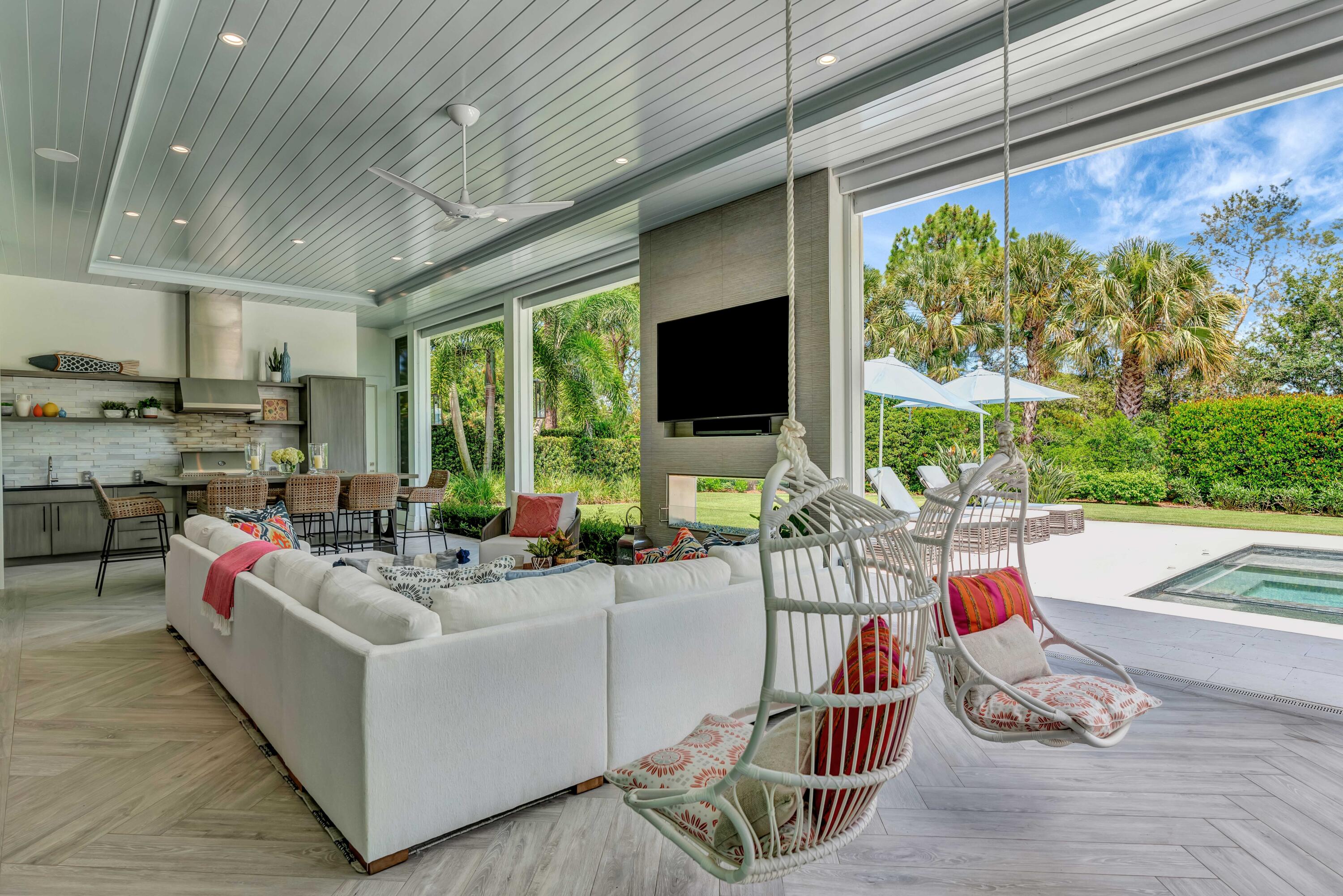 LOBLOLLY PINES - Residential