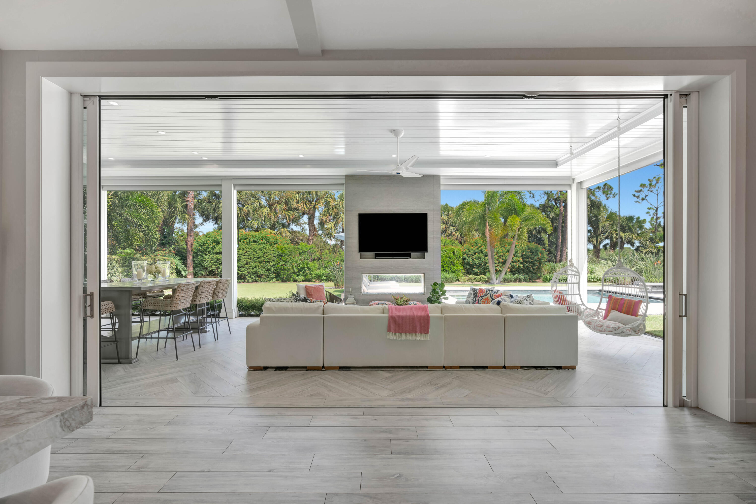 LOBLOLLY PINES - Residential