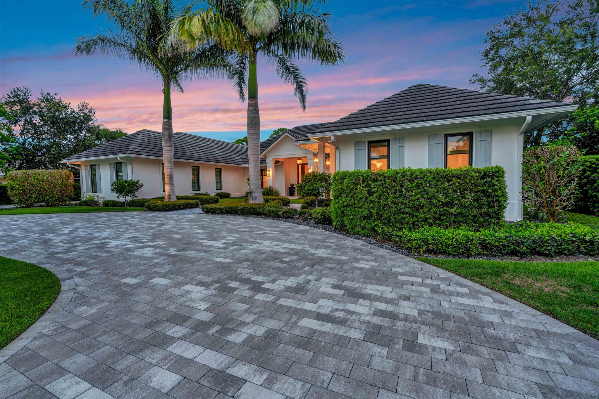 LOBLOLLY PINES - Residential