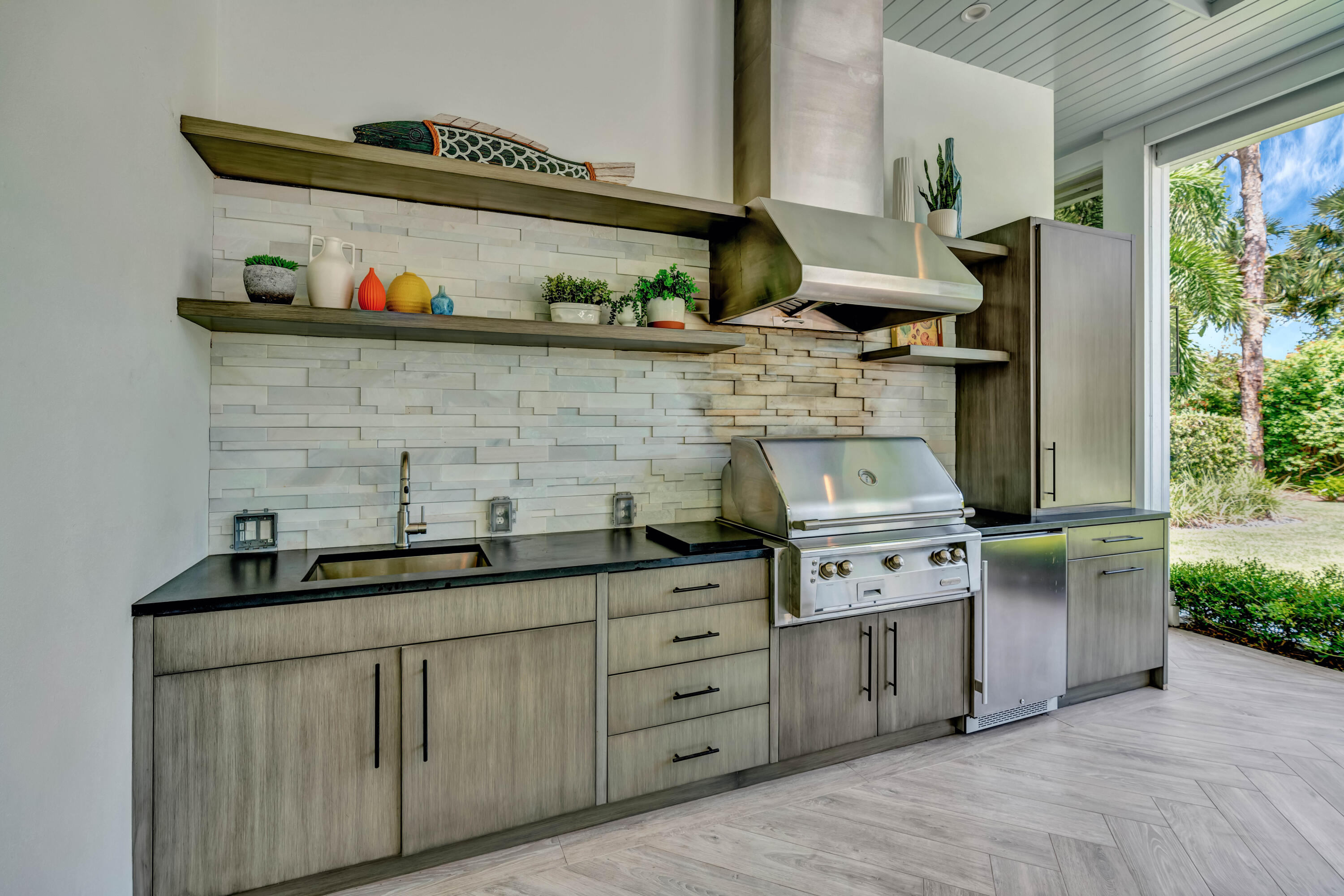 LOBLOLLY PINES - Residential