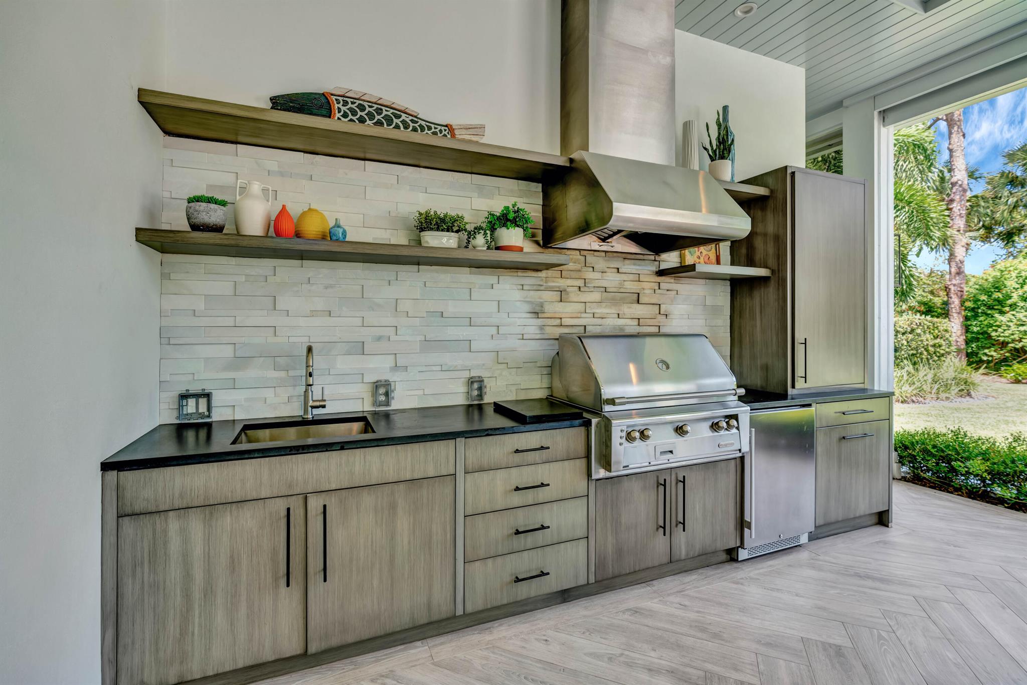 LOBLOLLY PINES - Residential