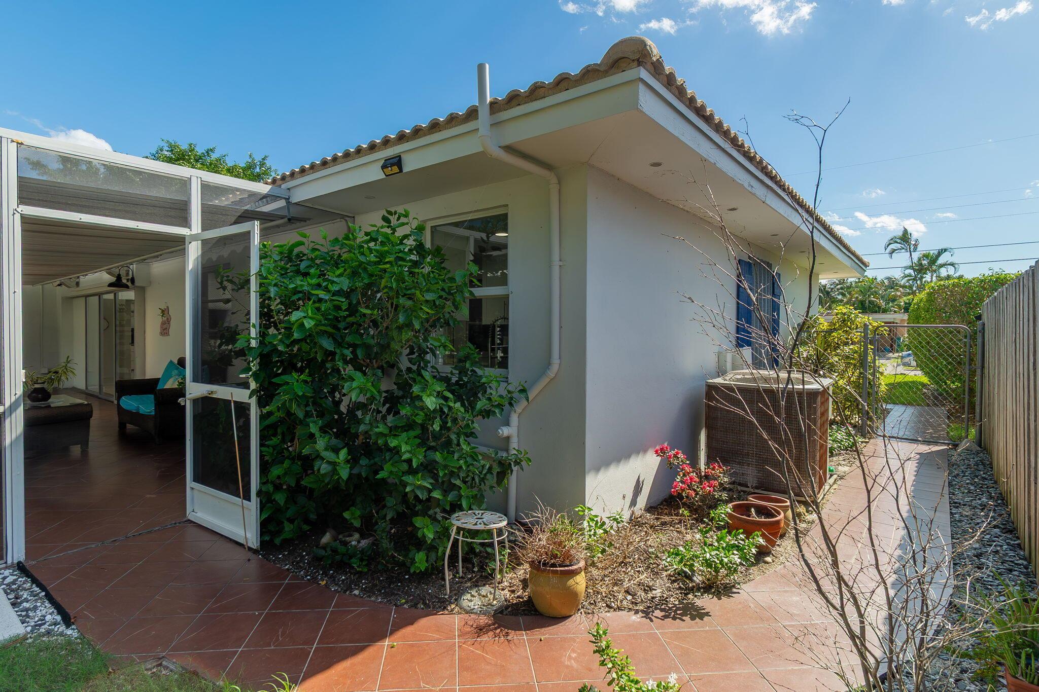 COQUINA COVE - Residential