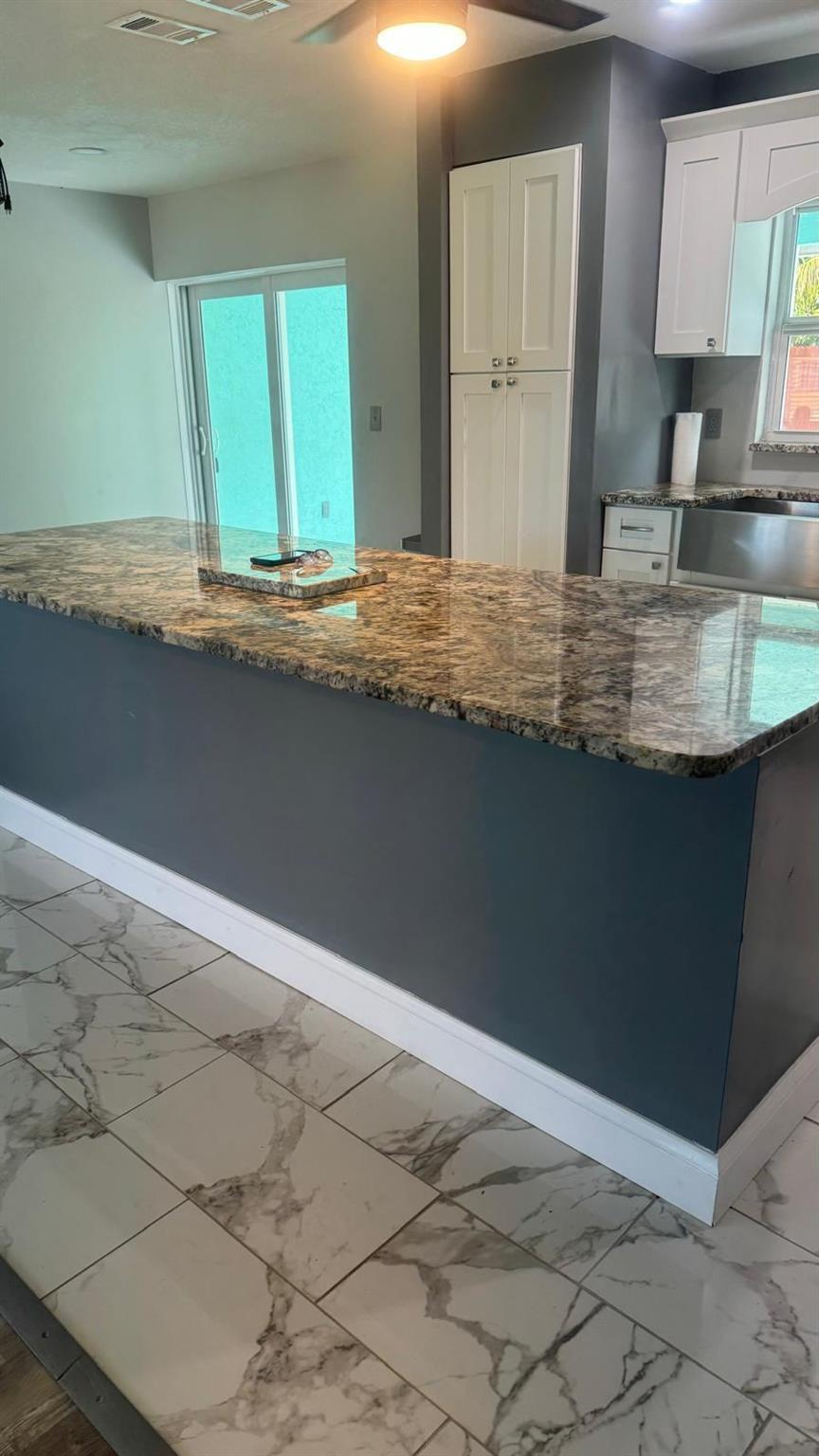 PORT ST LUCIE SECTION 3 - Residential Lease