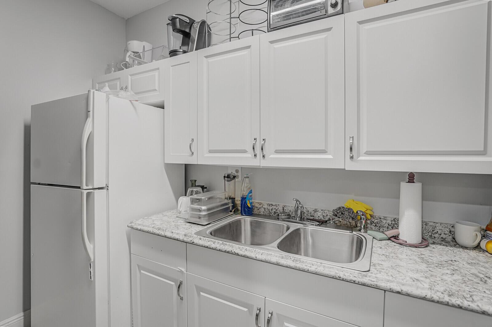 SOUTHRIDGE - Commercial Sale