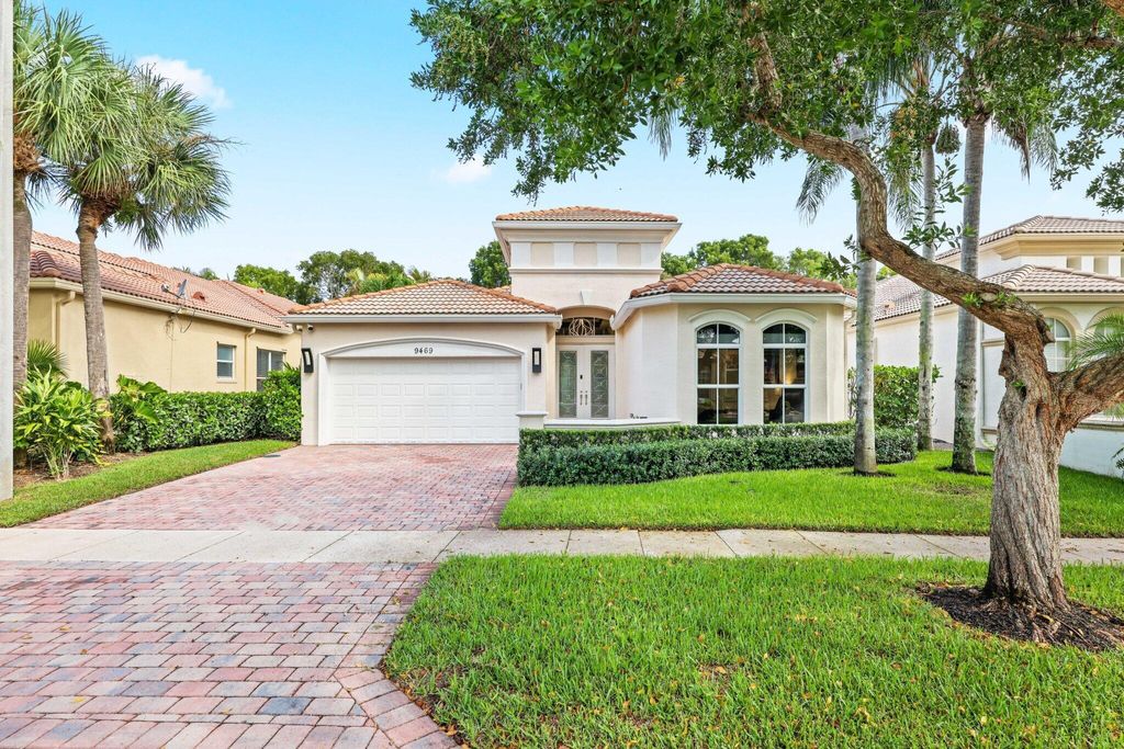 Photo of 9469 Via Elegante, Wellington, FL 33411 (MLS # R11127698)