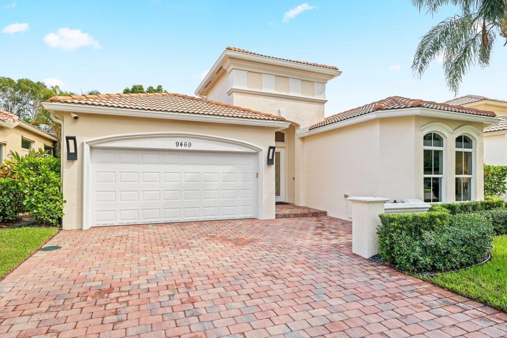 Photo of 9469 Via Elegante, Wellington, FL 33411 (MLS # R11127698)