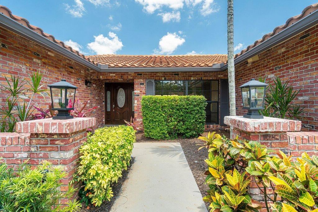 Photo of 21155 Shady Vista Lane, Boca Raton, FL 33428 (MLS # R11082398)