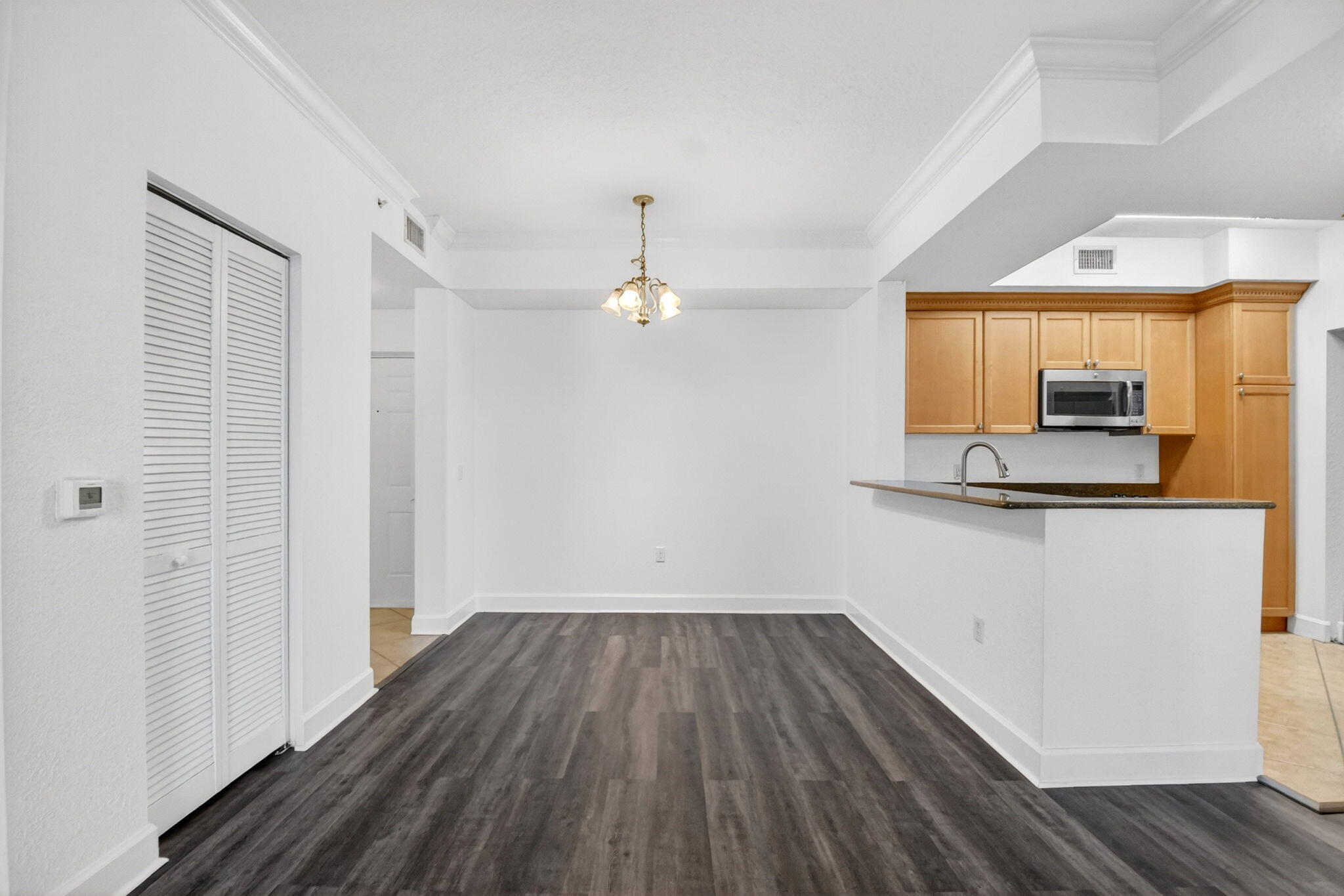 VIZCAYA LAKES CONDO - Residential