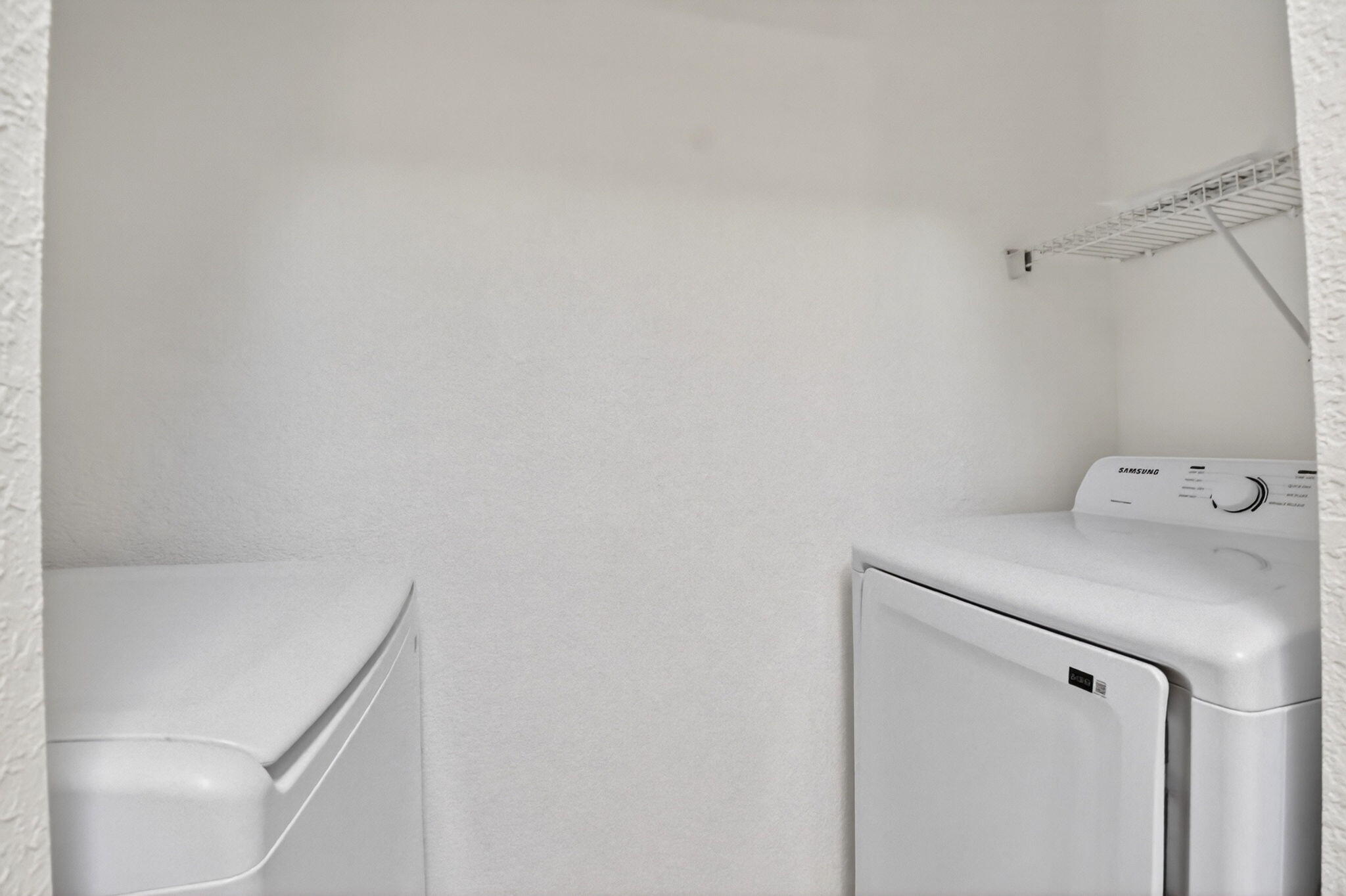 VIZCAYA LAKES CONDO - Residential