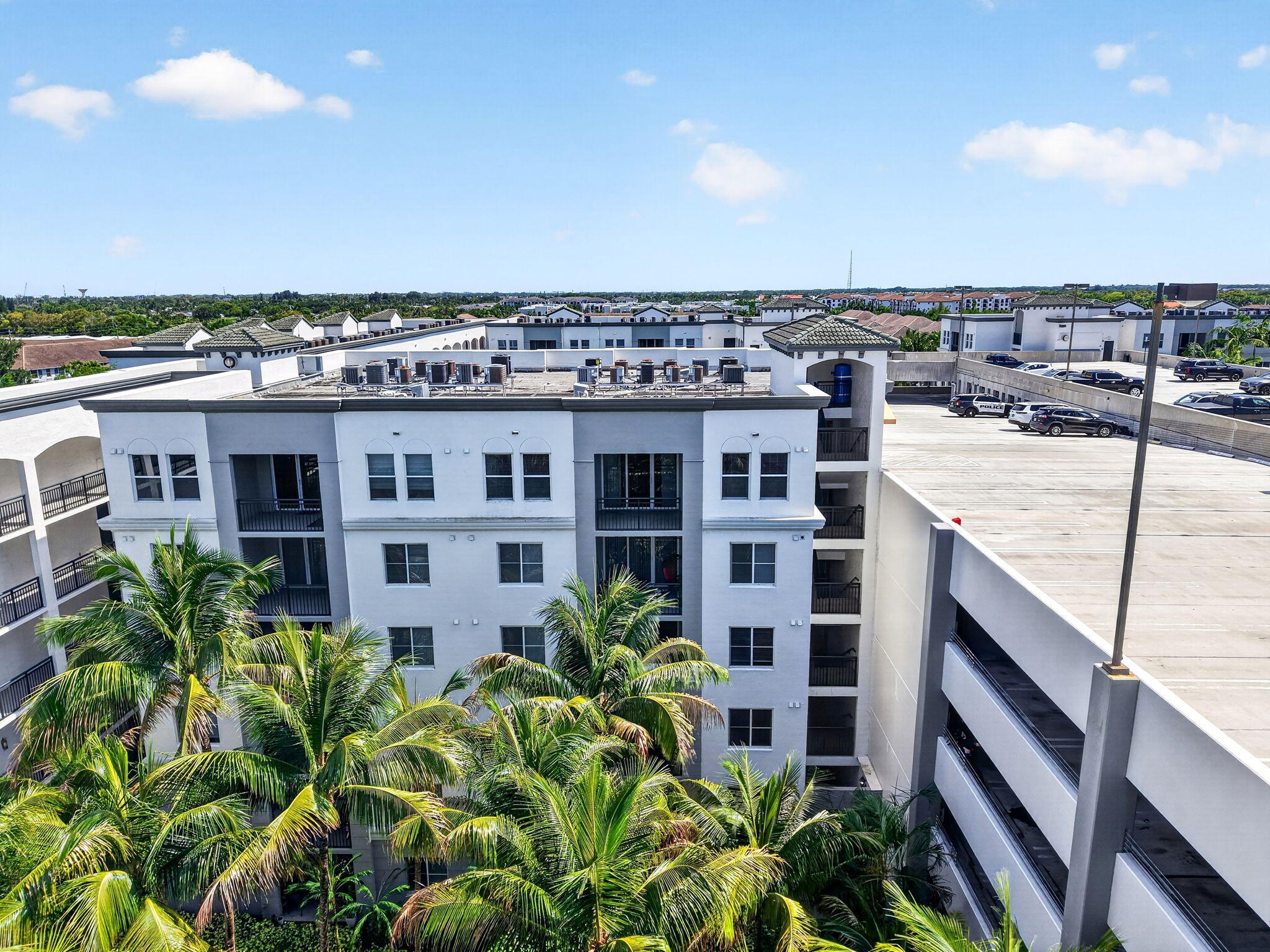 VIZCAYA LAKES CONDO - Residential