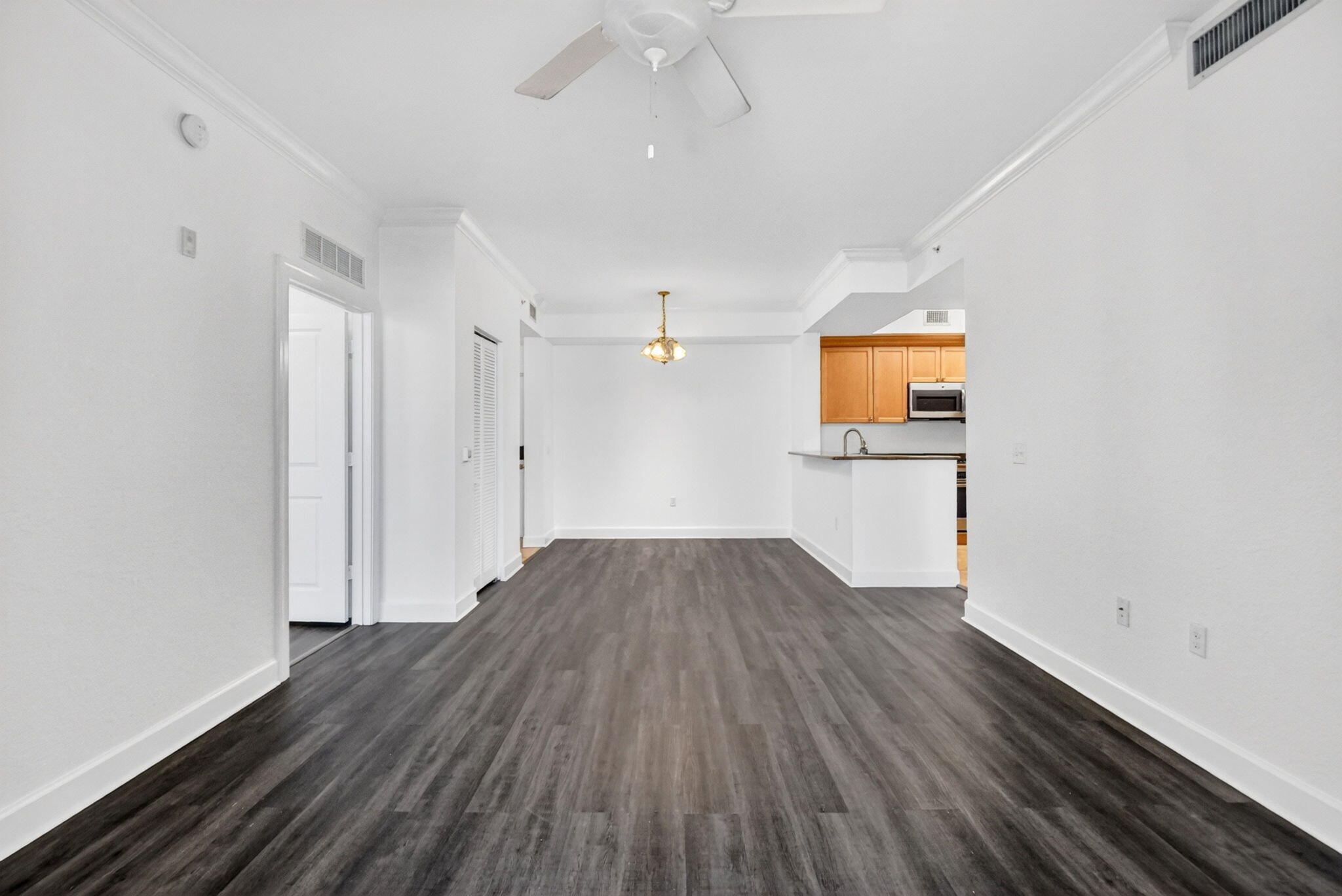 VIZCAYA LAKES CONDO - Residential