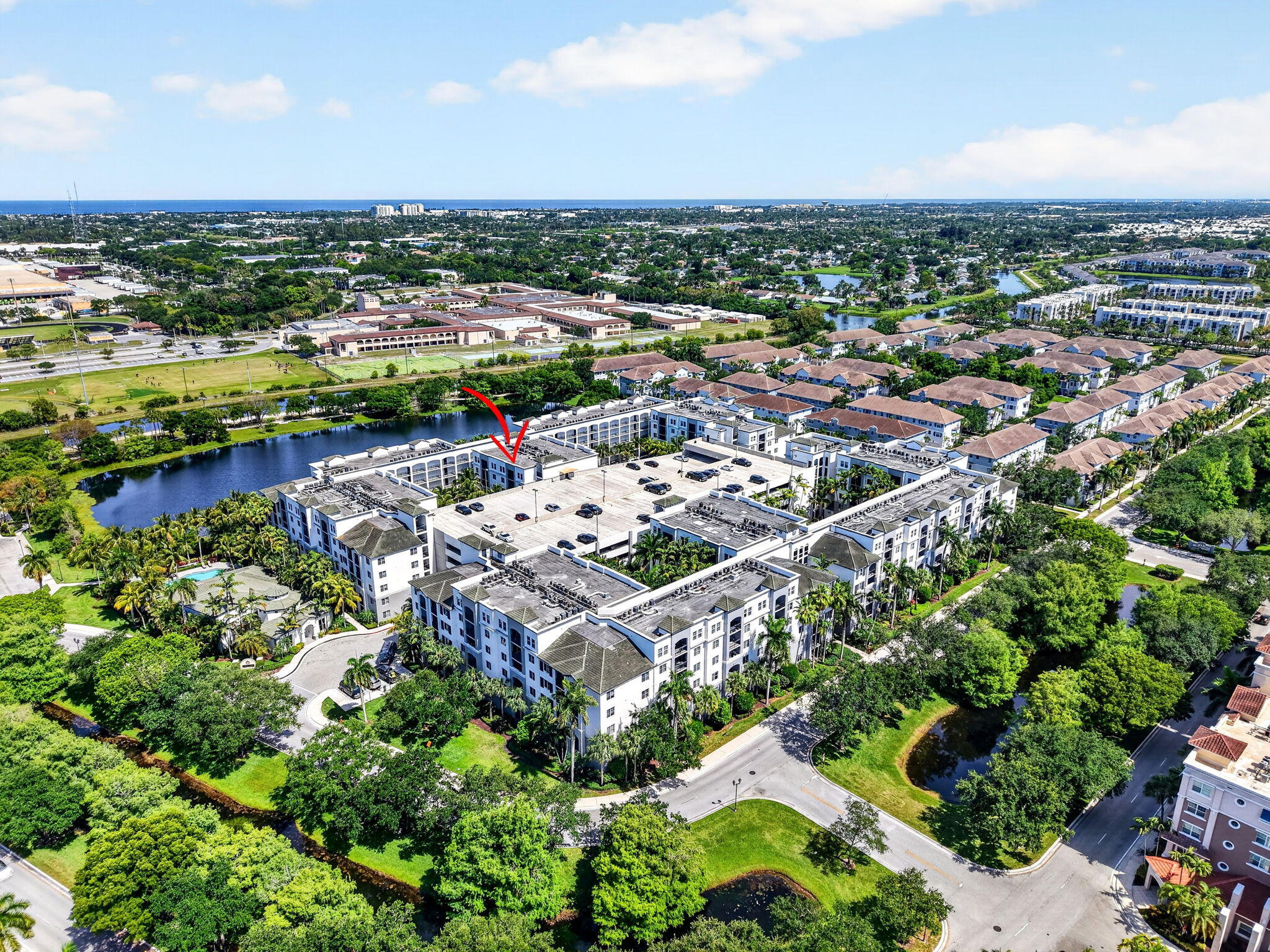 VIZCAYA LAKES CONDO - Residential