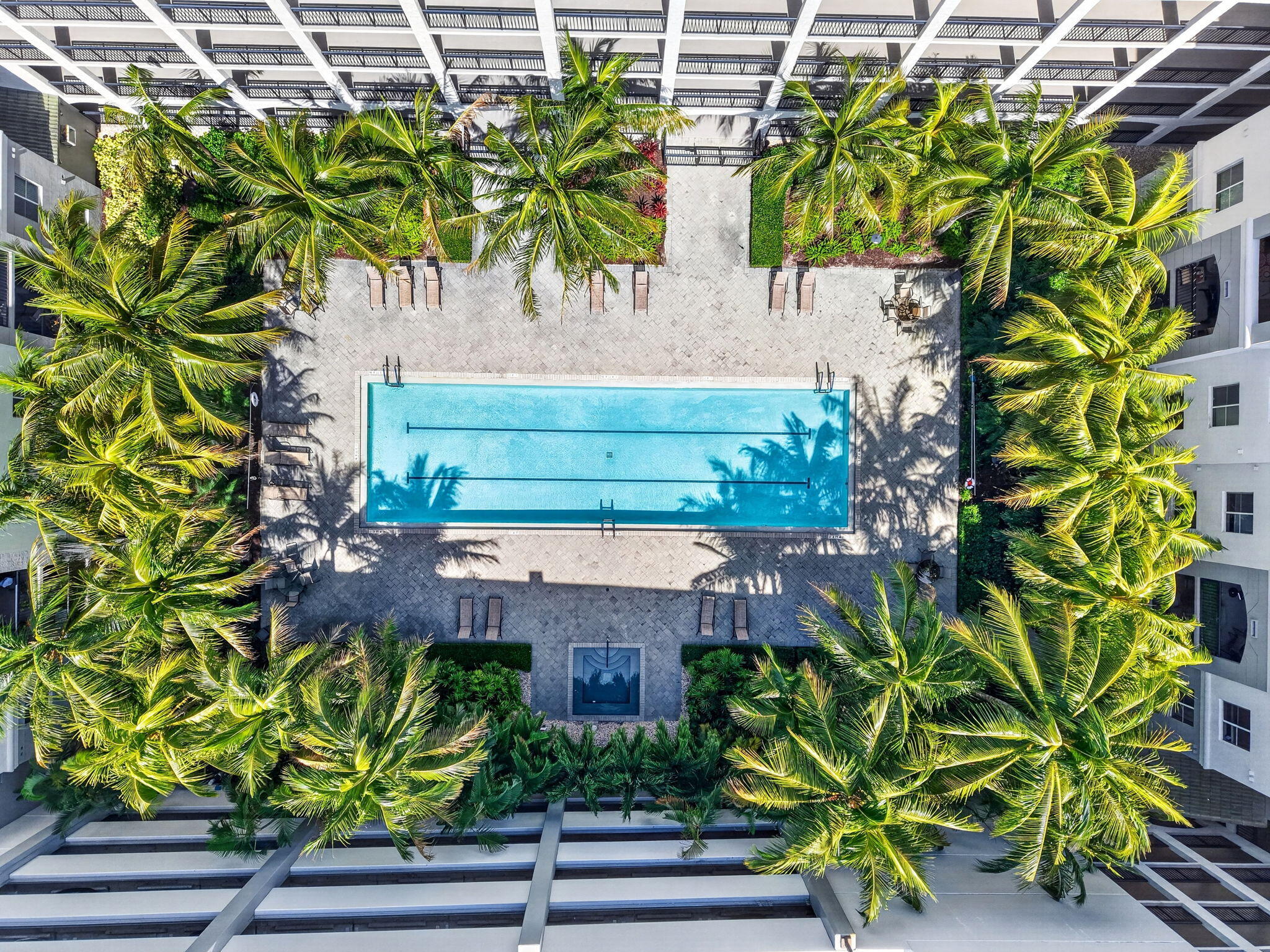 VIZCAYA LAKES CONDO - Residential