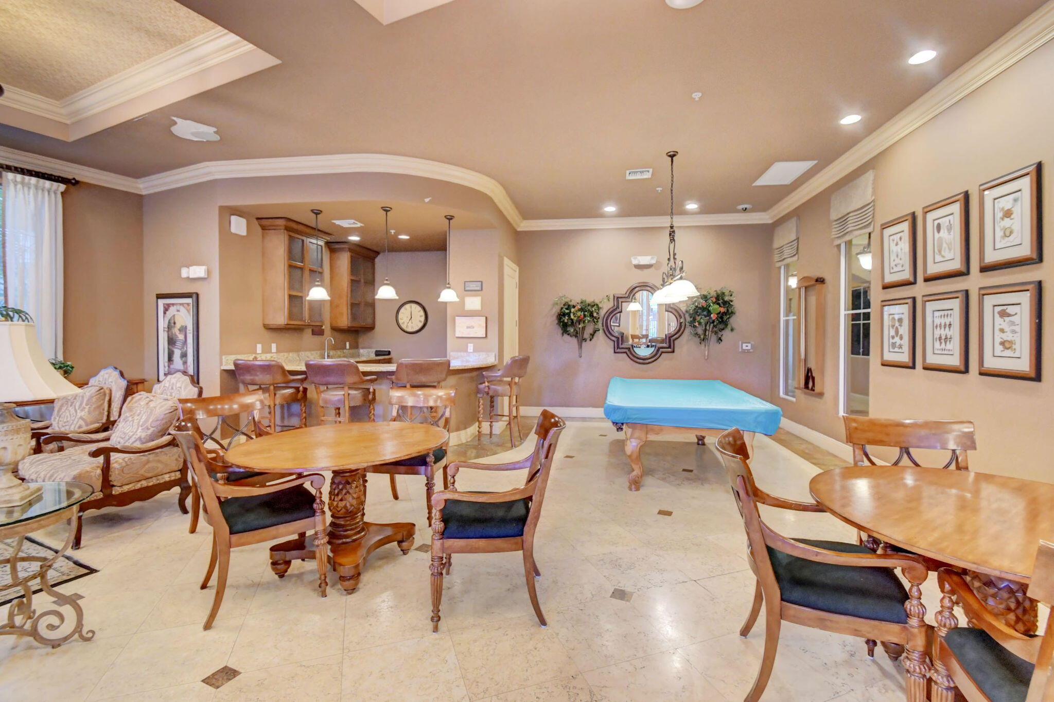 VIZCAYA LAKES CONDO - Residential