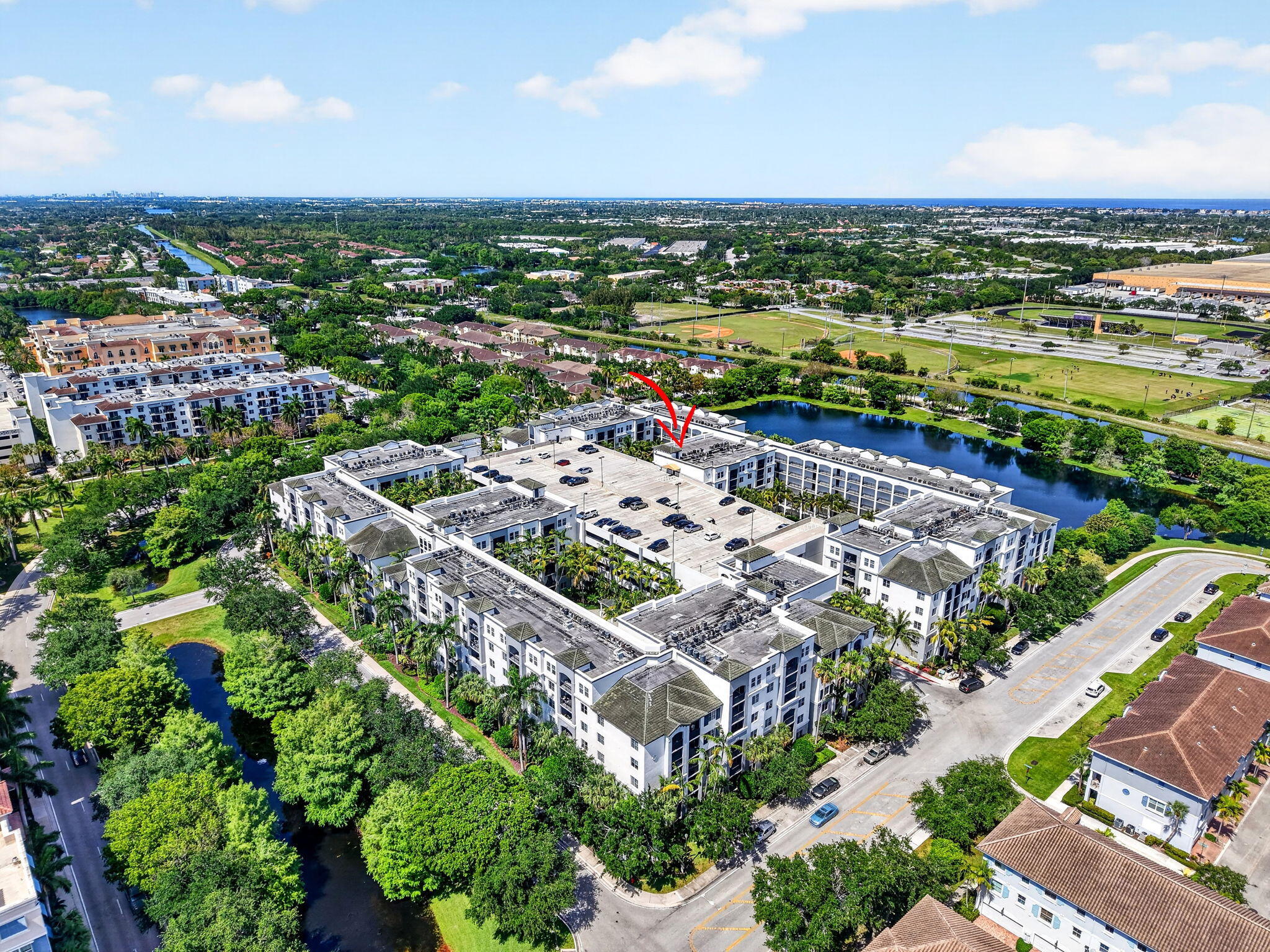 VIZCAYA LAKES CONDO - Residential