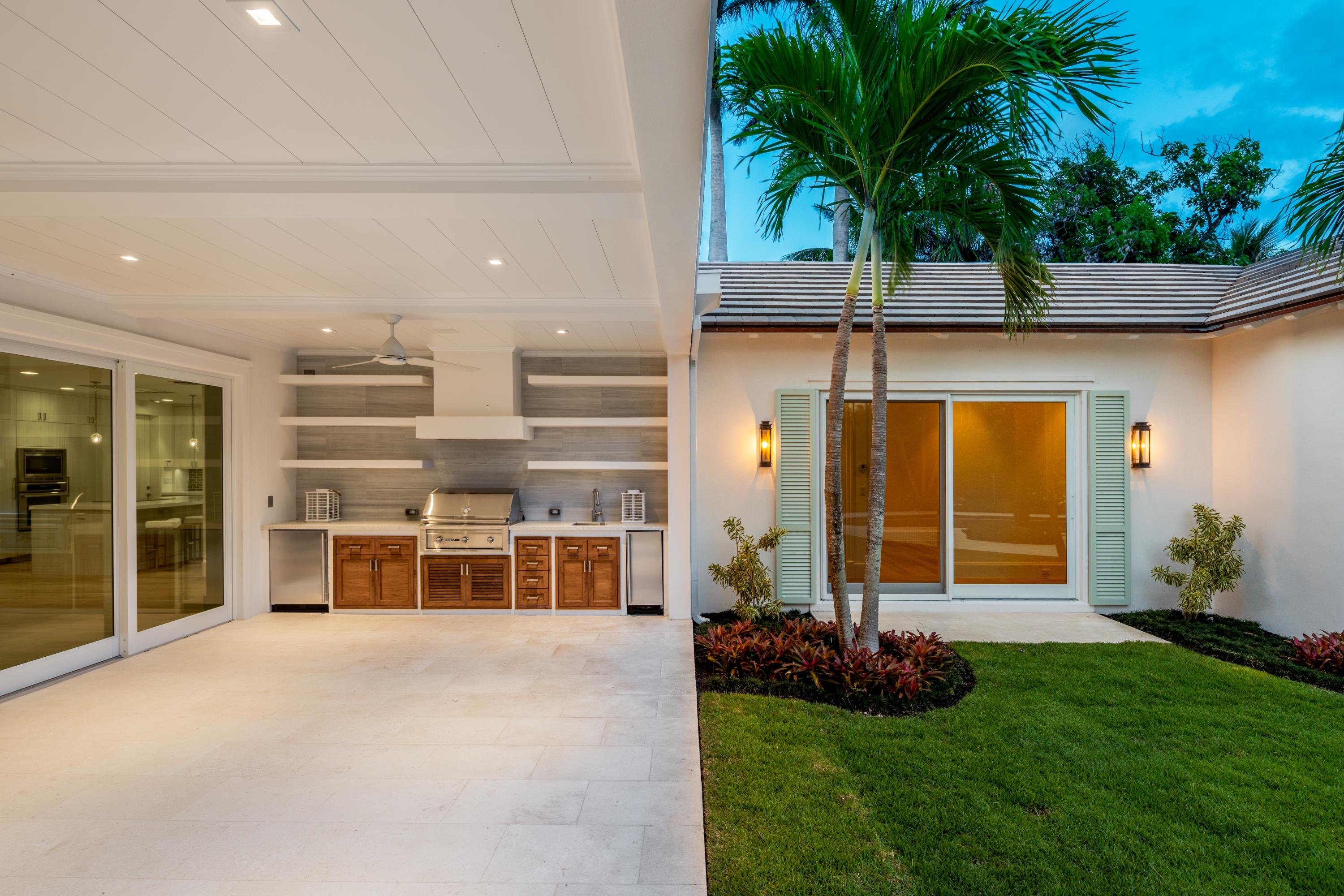 GULFSTREAM PROPERTIES PL & REPL IN PB 18 PGS 27 & - Residential