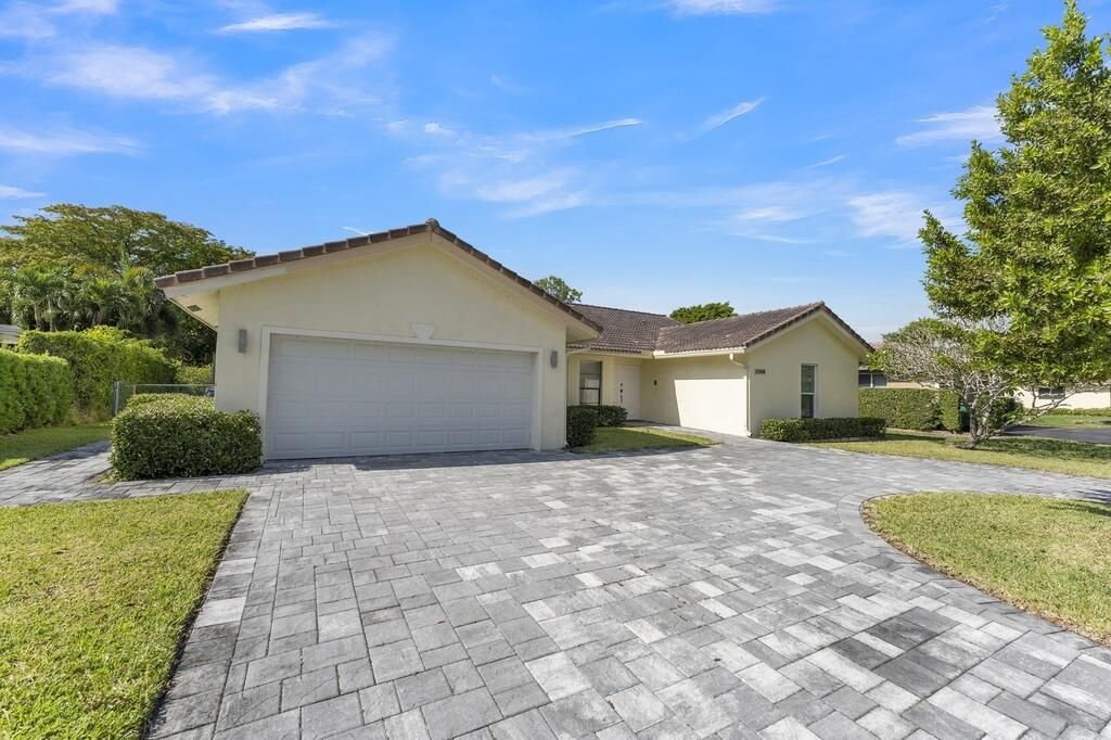 Photo of 11388 NW 18th Manor, Coral Springs, FL 33071 (MLS # B26022505)