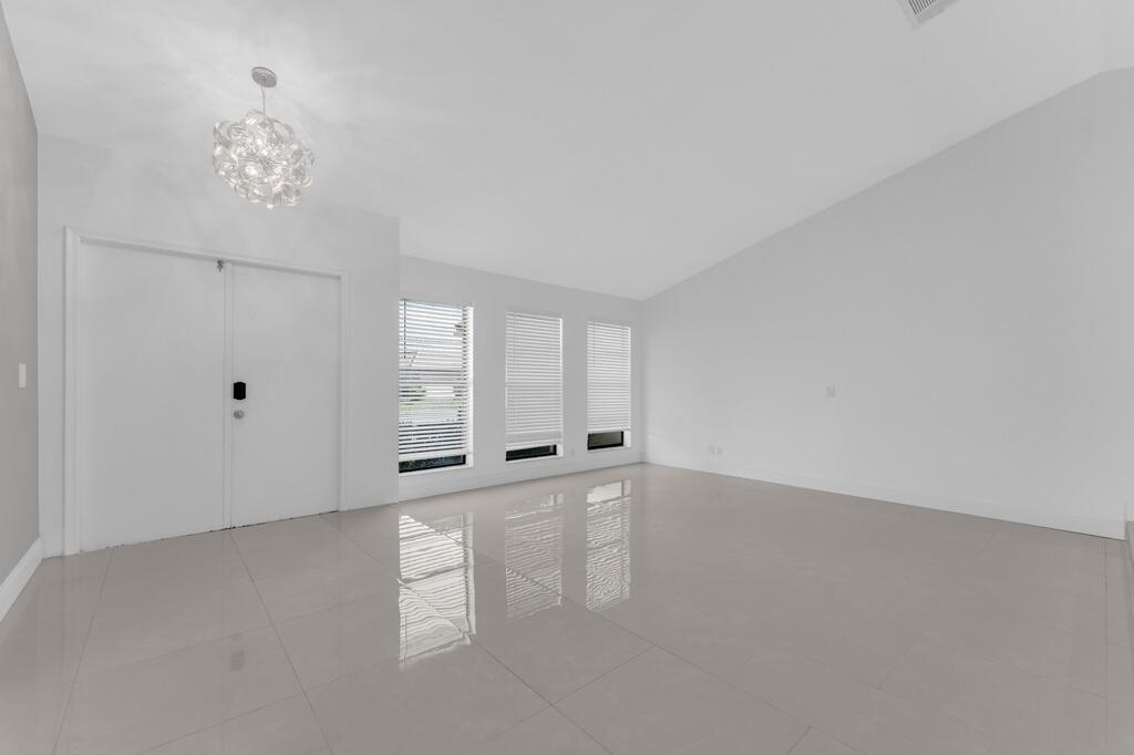 CYPRESS RUN - Residential