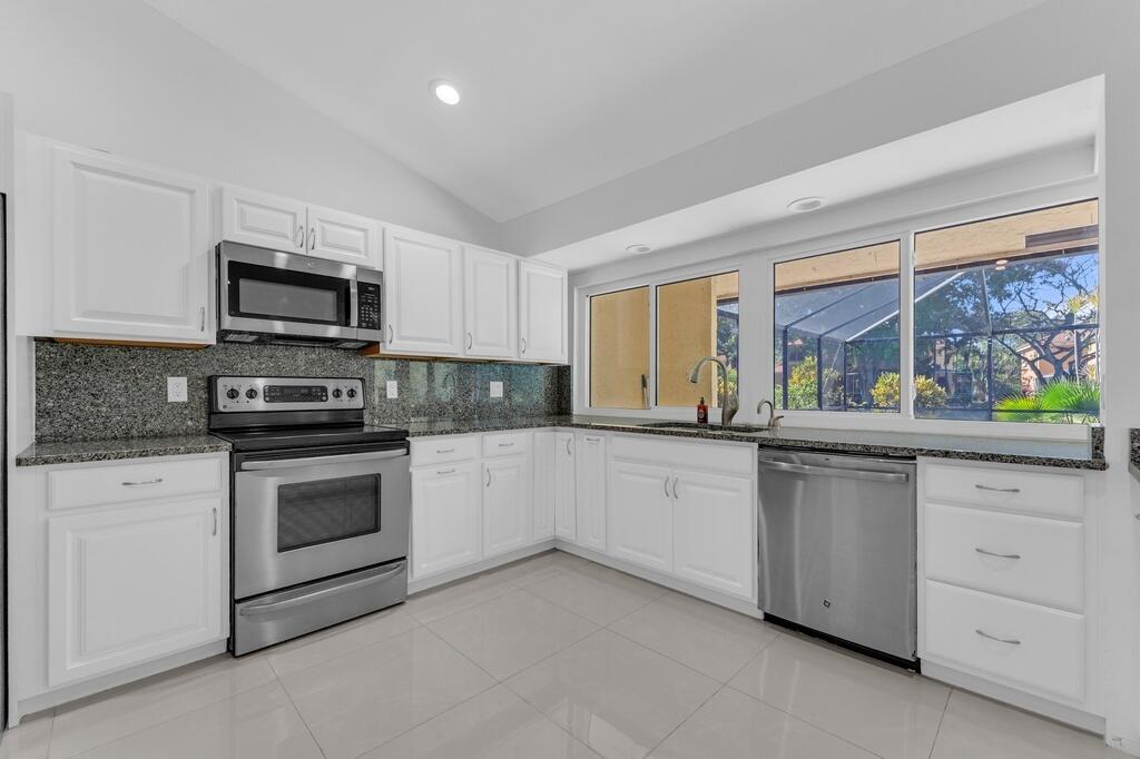 CYPRESS RUN - Residential