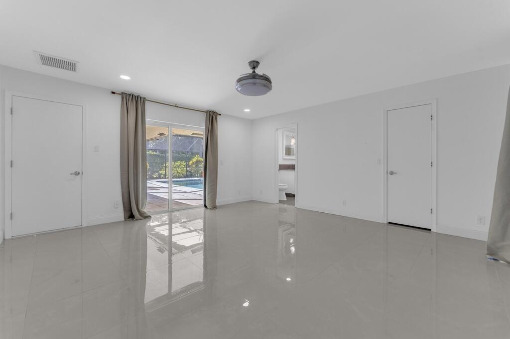 CYPRESS RUN - Residential
