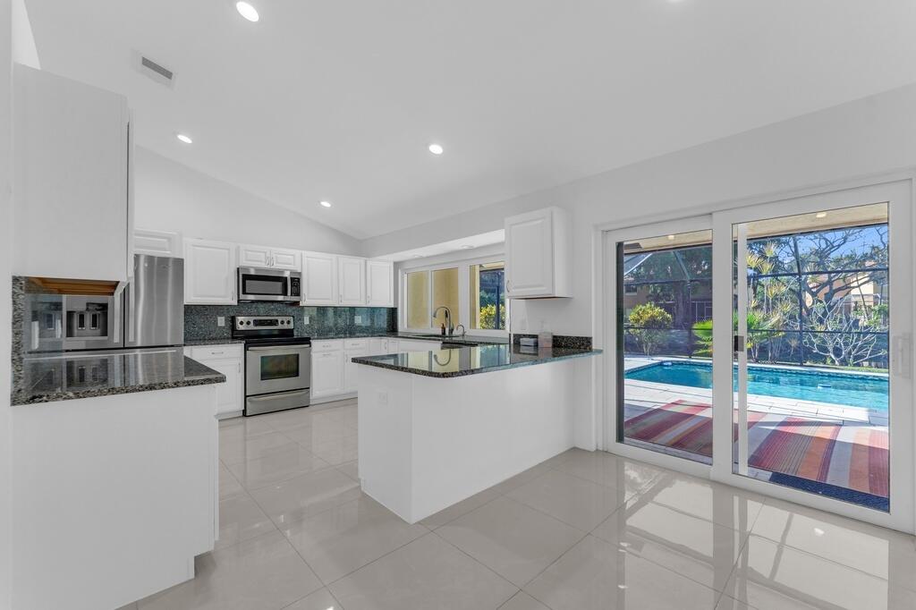 CYPRESS RUN - Residential