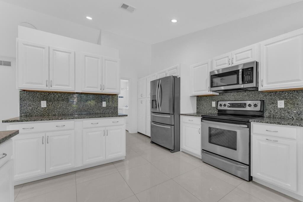 CYPRESS RUN - Residential