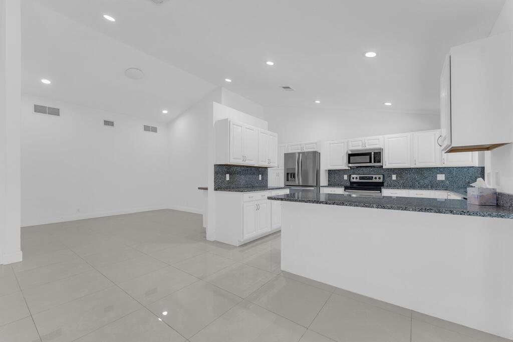 CYPRESS RUN - Residential