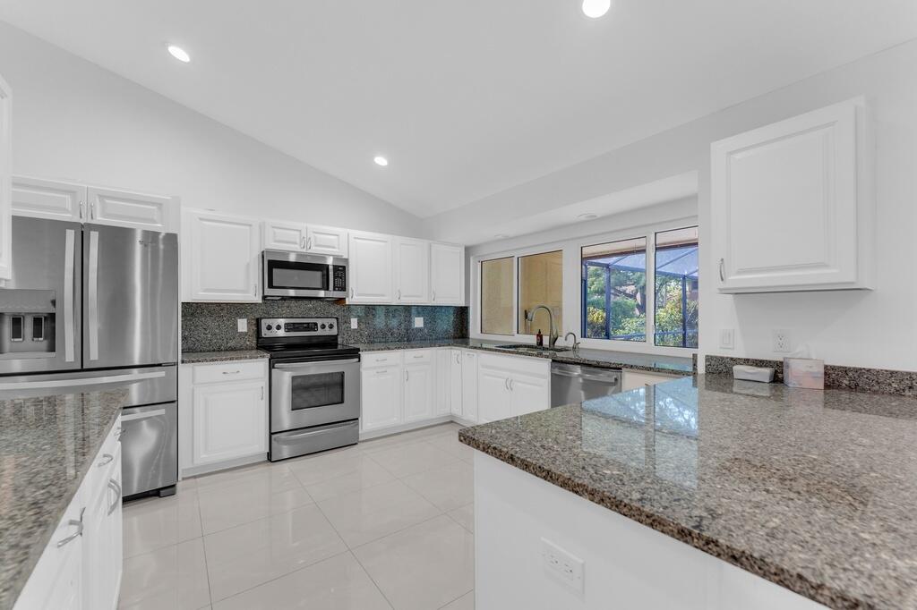 CYPRESS RUN - Residential