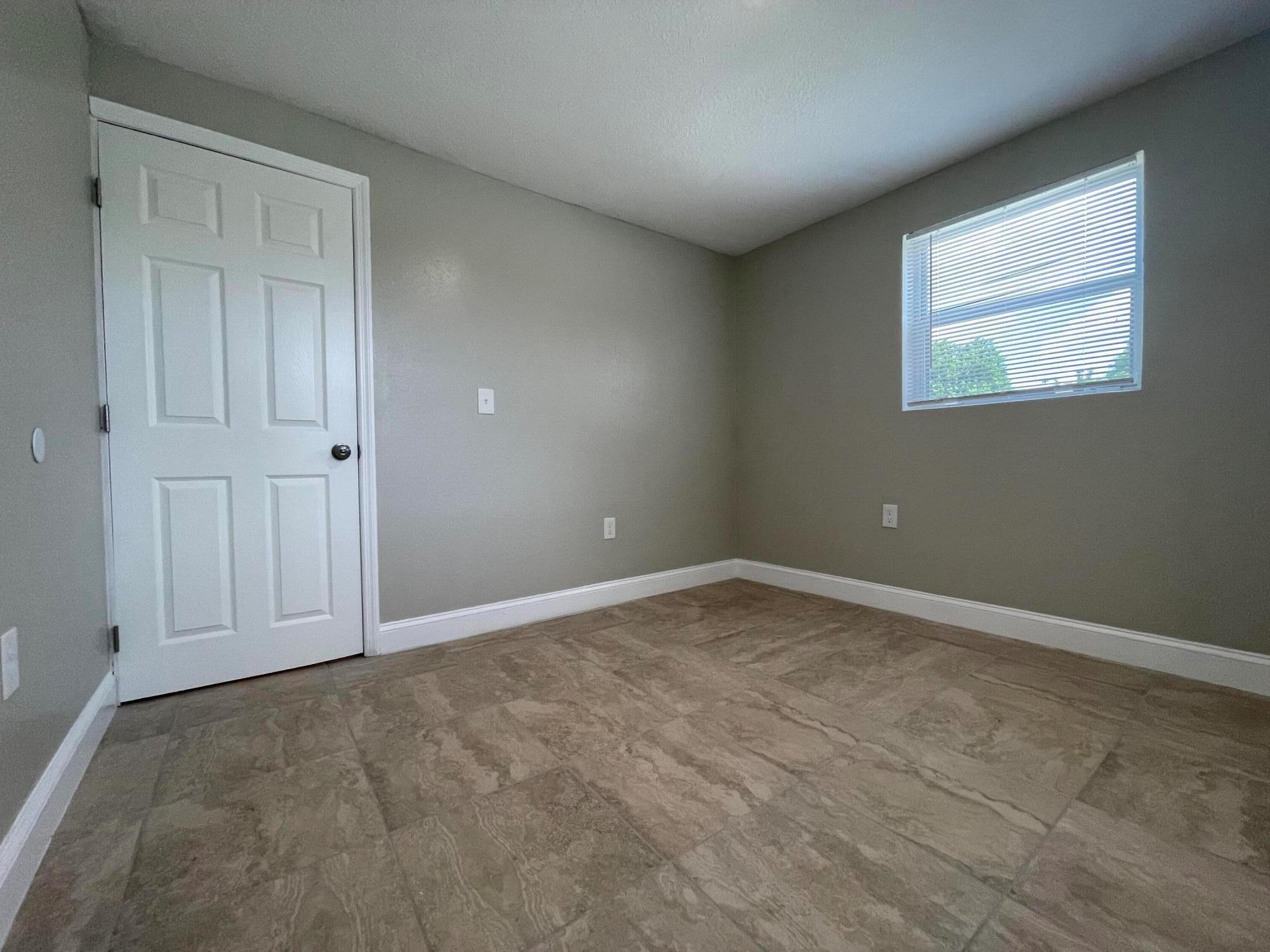 H J KINCY'S SUBDIVISION - Residential Lease