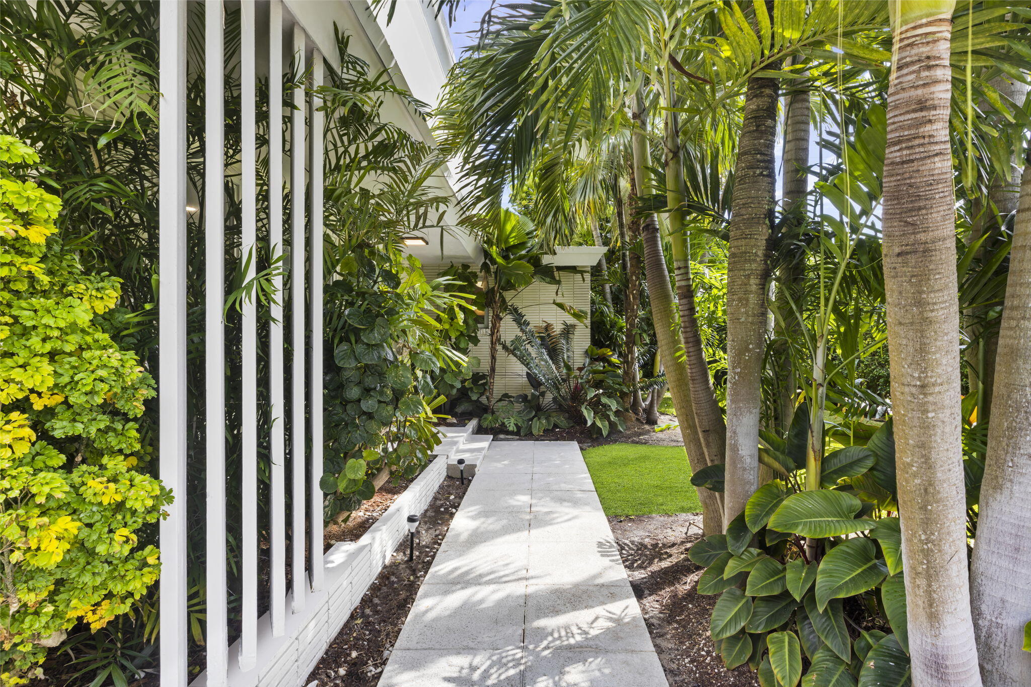 JAMAICA LANE IN - Residential