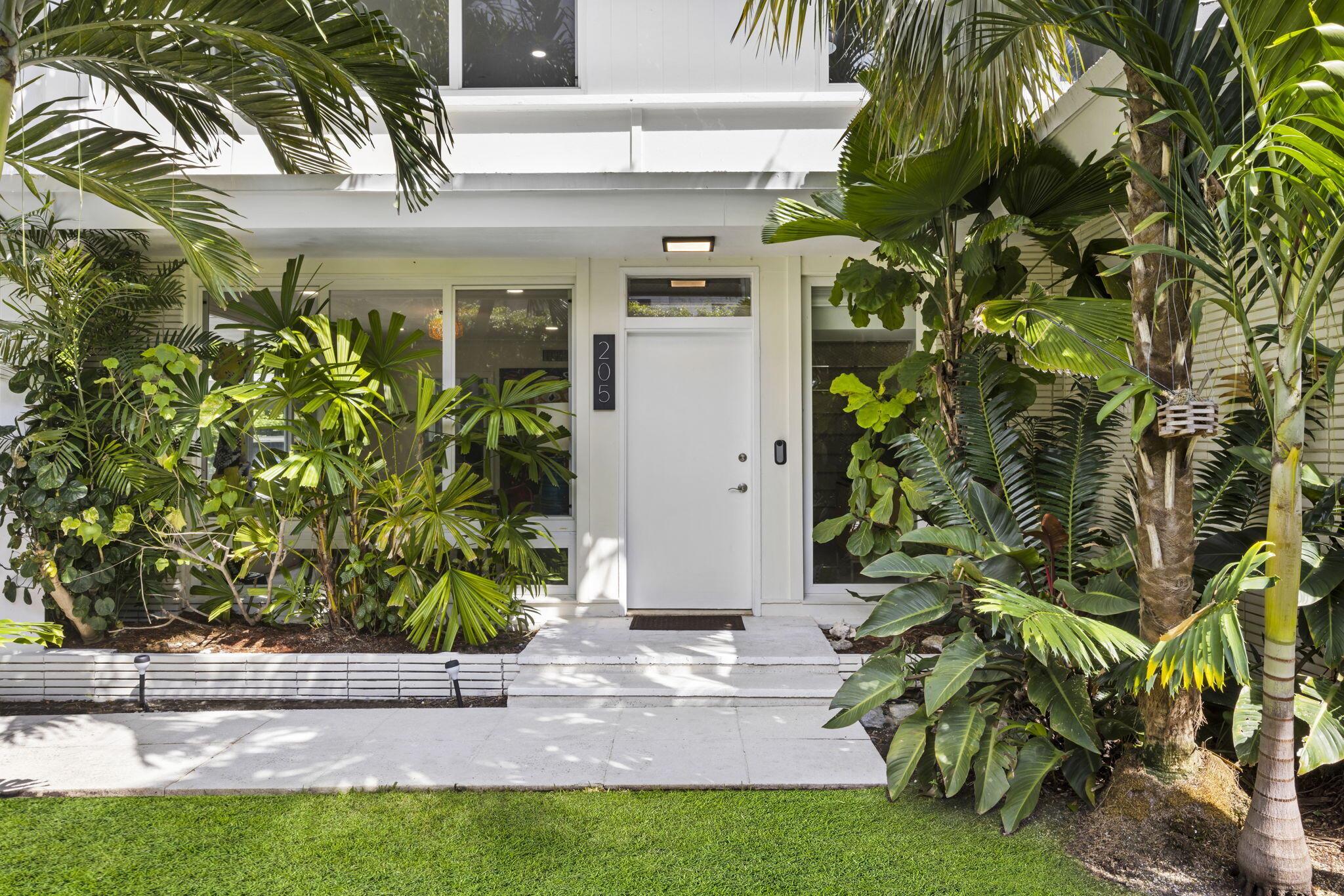 JAMAICA LANE IN - Residential