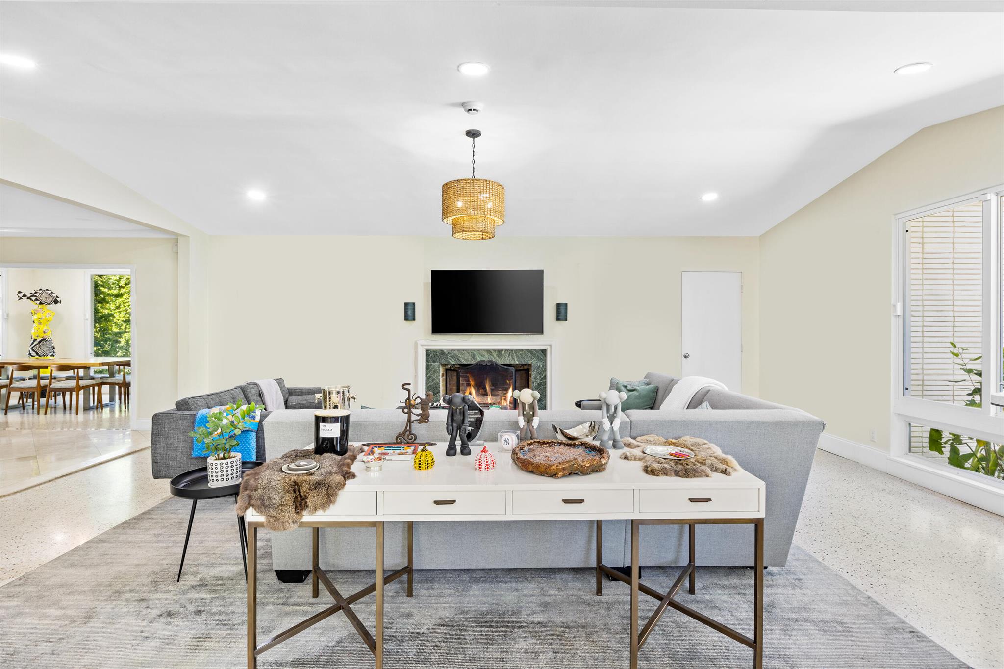 JAMAICA LANE IN - Residential