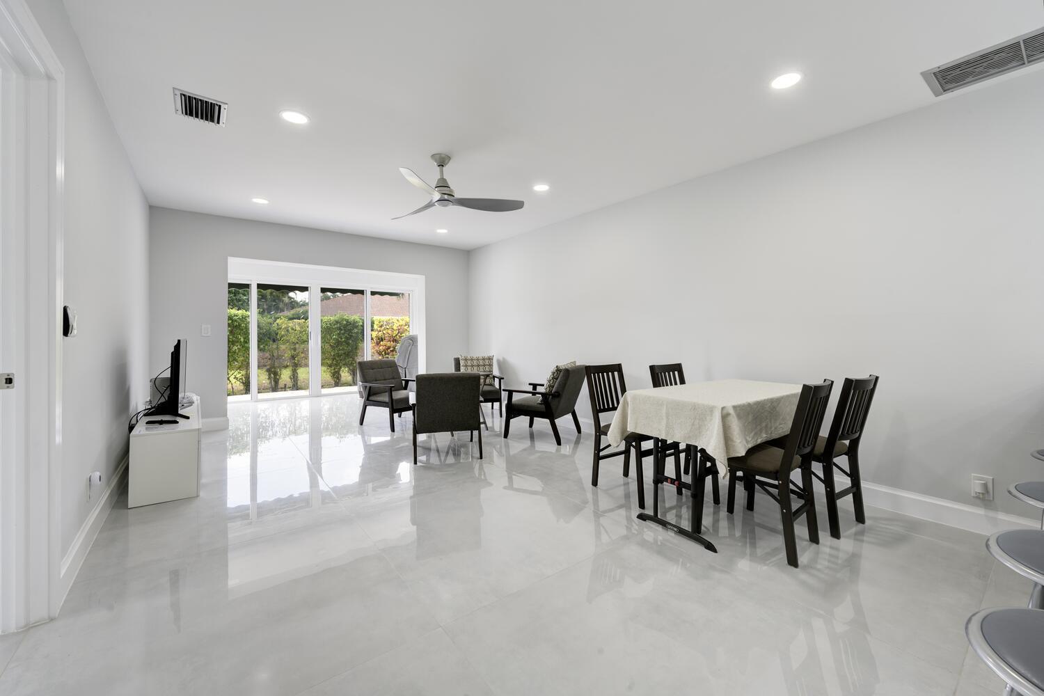 Boca Lakes - Residential Lease