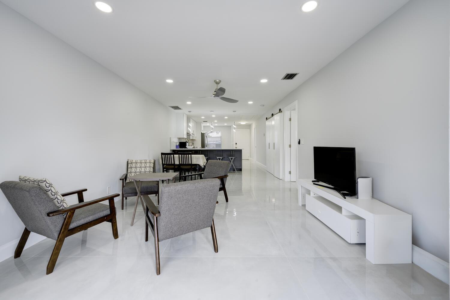 Boca Lakes - Residential Lease