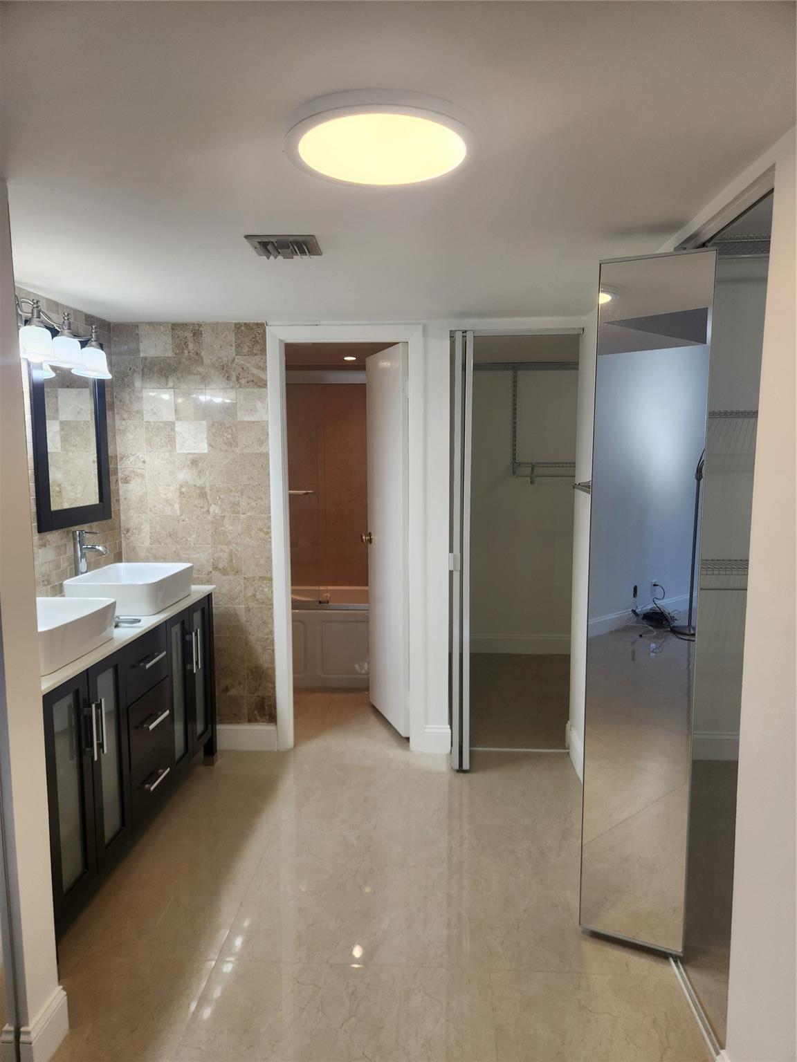 Coronado condo - Residential Lease